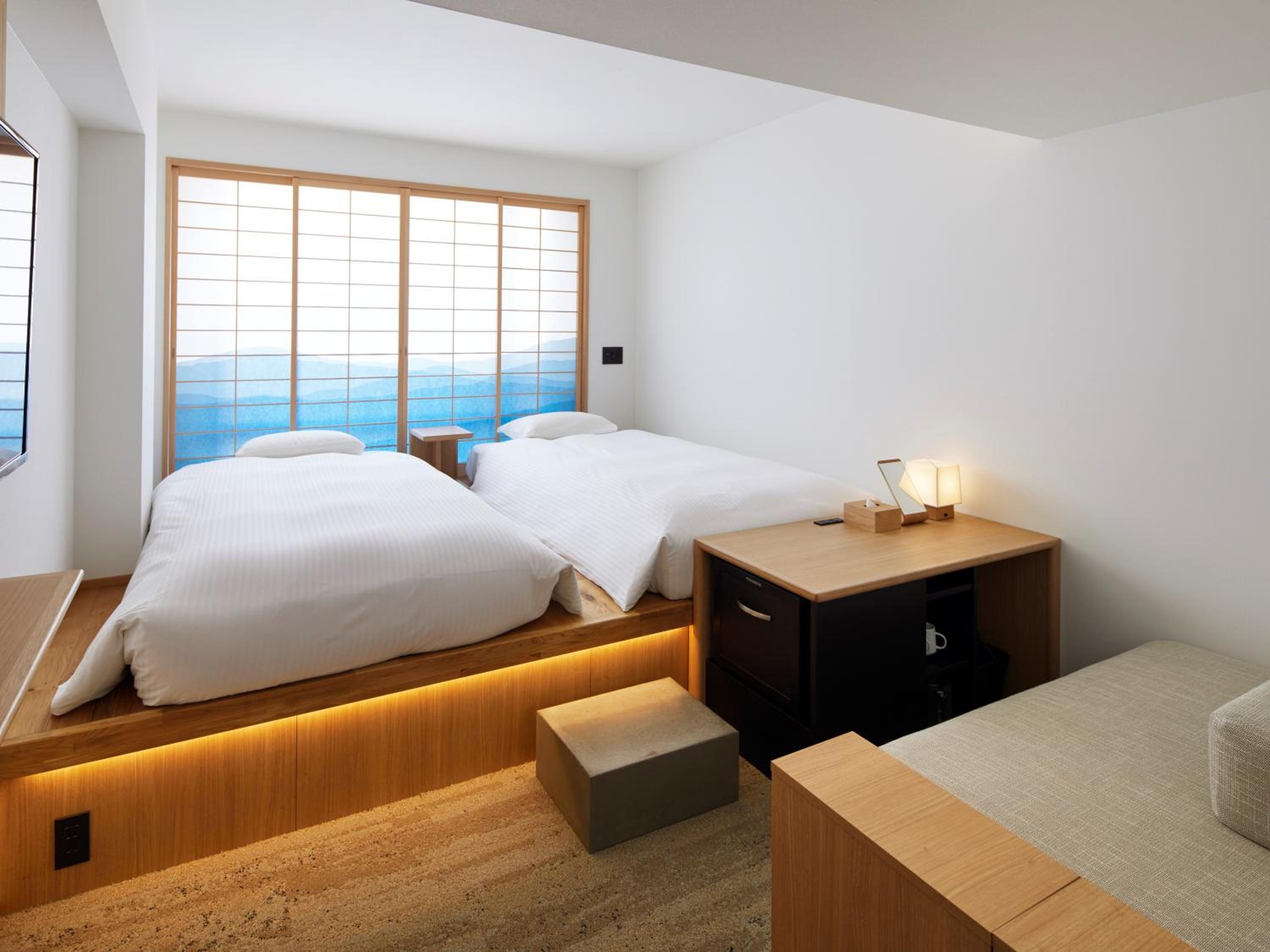 Twin Room - Photo 7