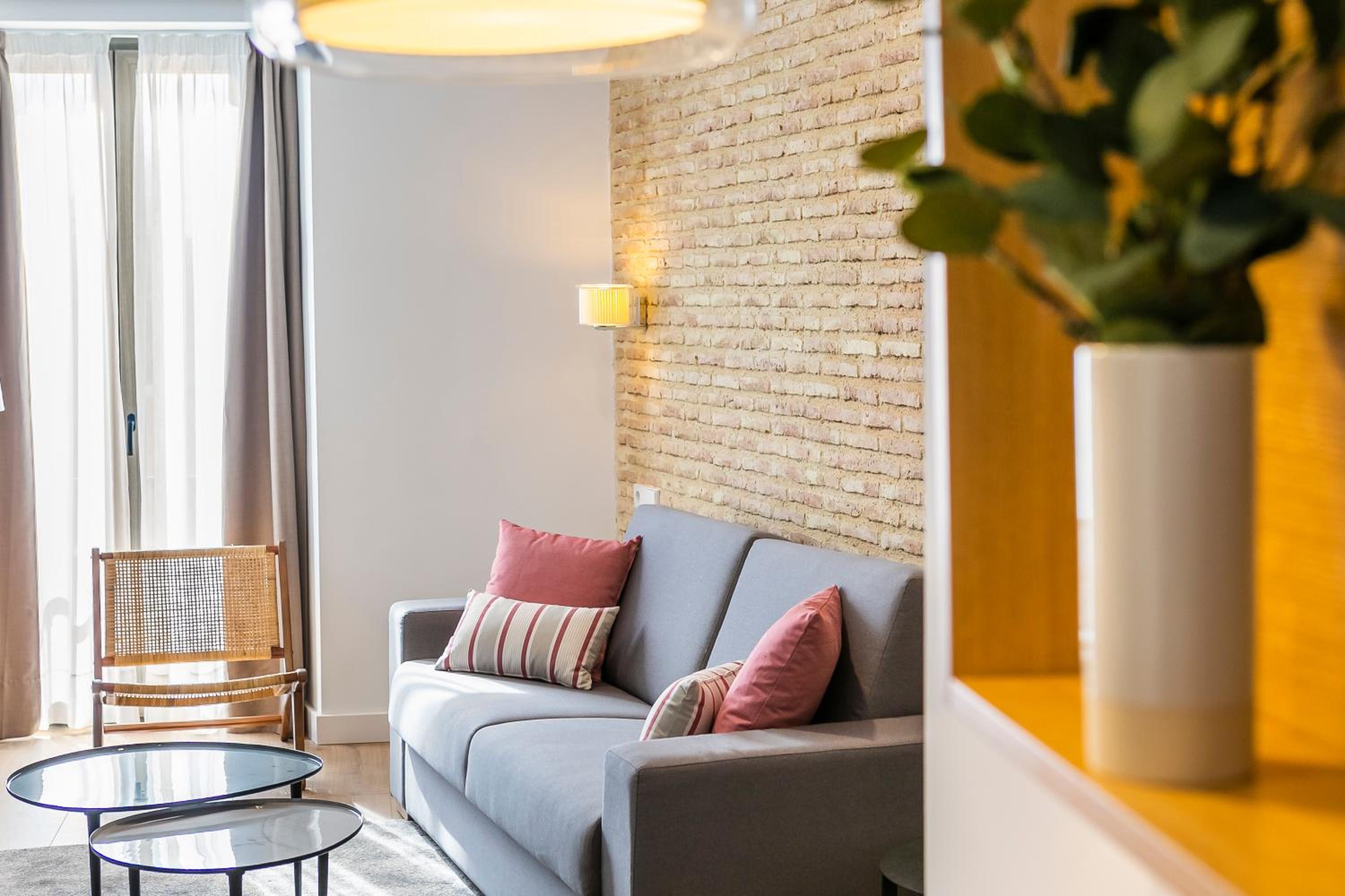 Standard Apartment - Photo 2