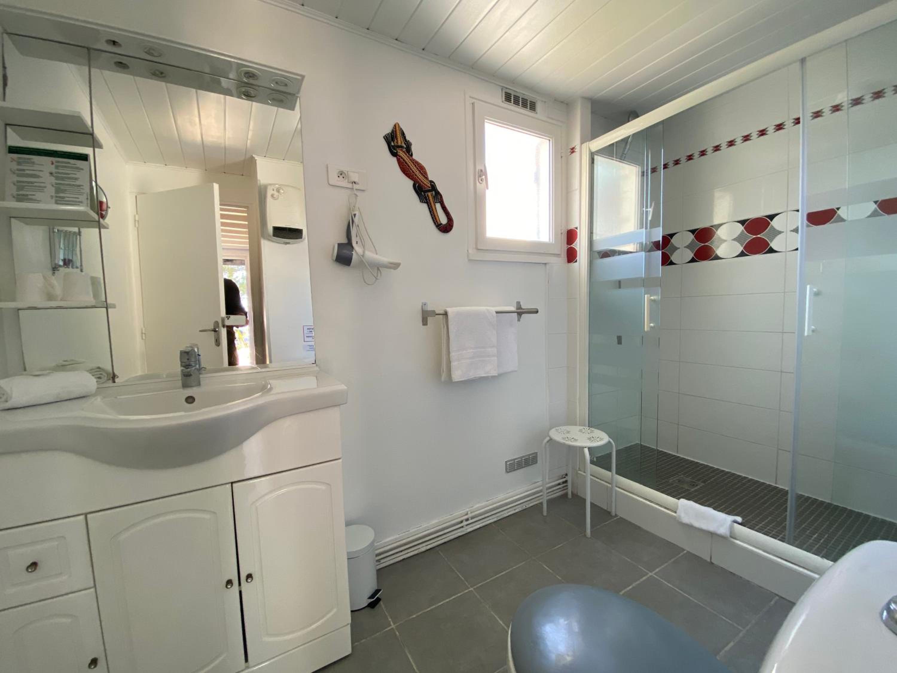 Double Room with Private Bathroom photo 3