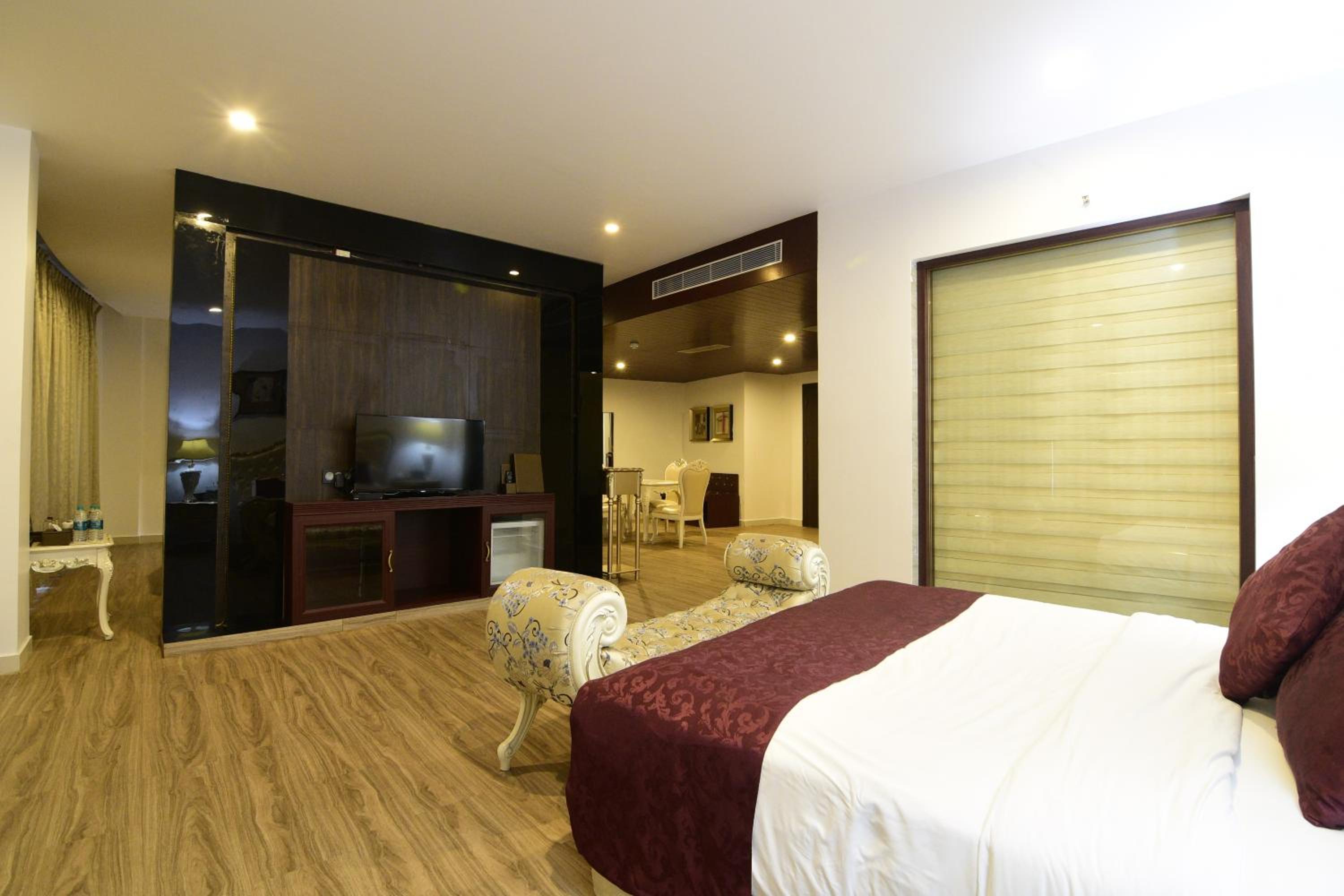 Double Room with Pool View