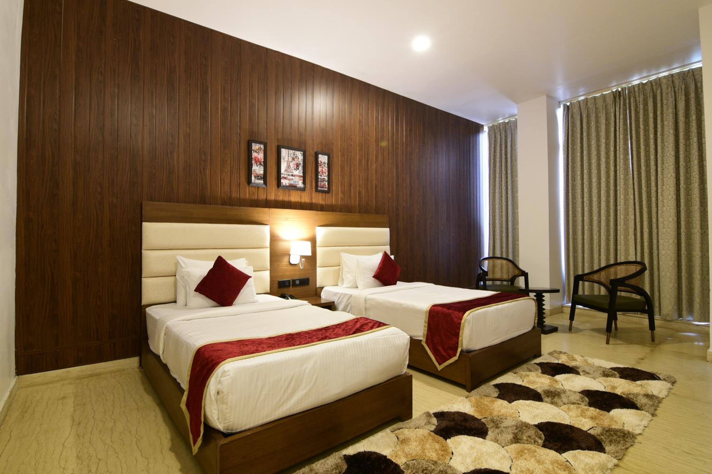 Deluxe Twin Room