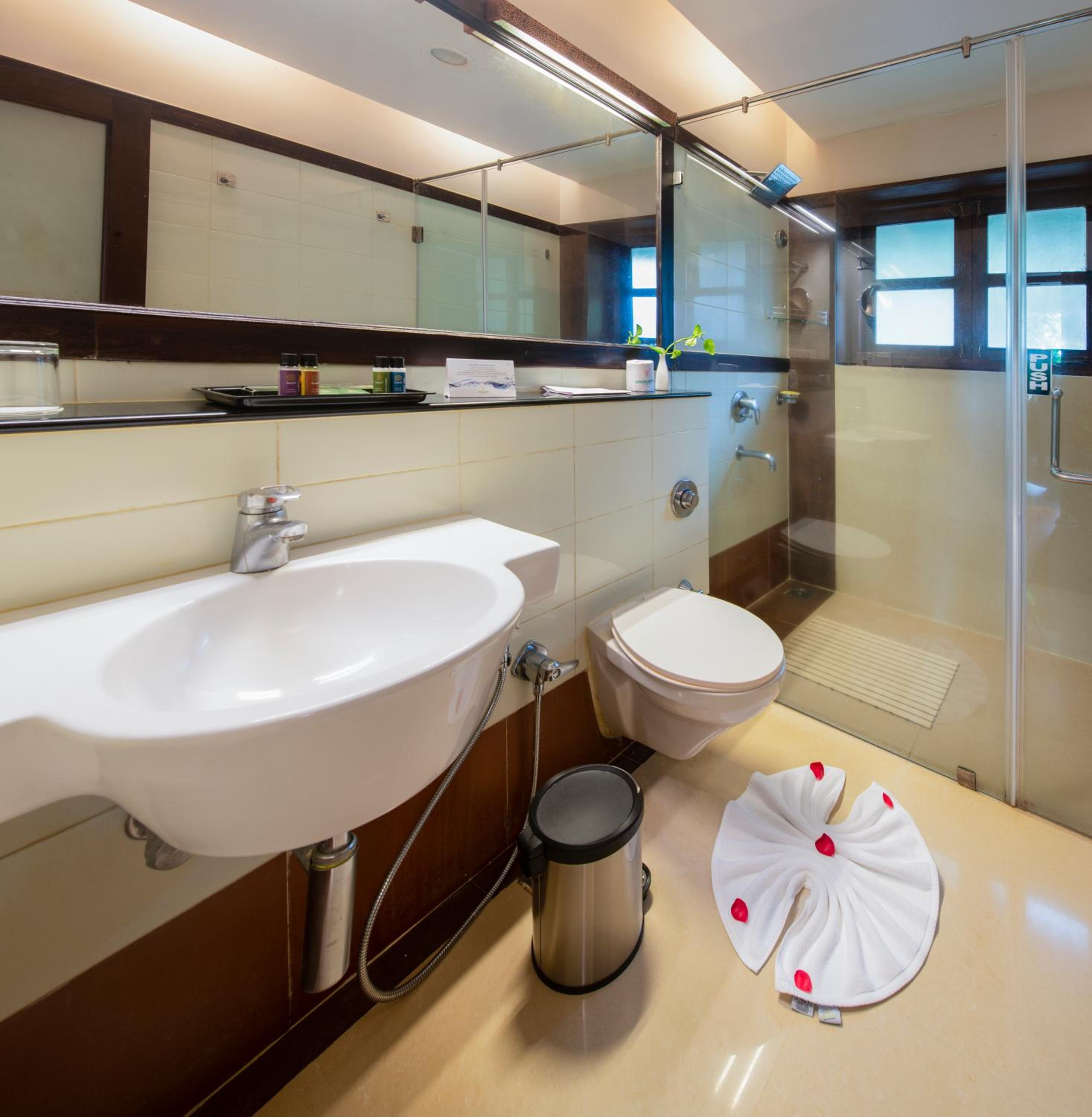 Honeymoon Villa with Plunge Pool - Photo 2