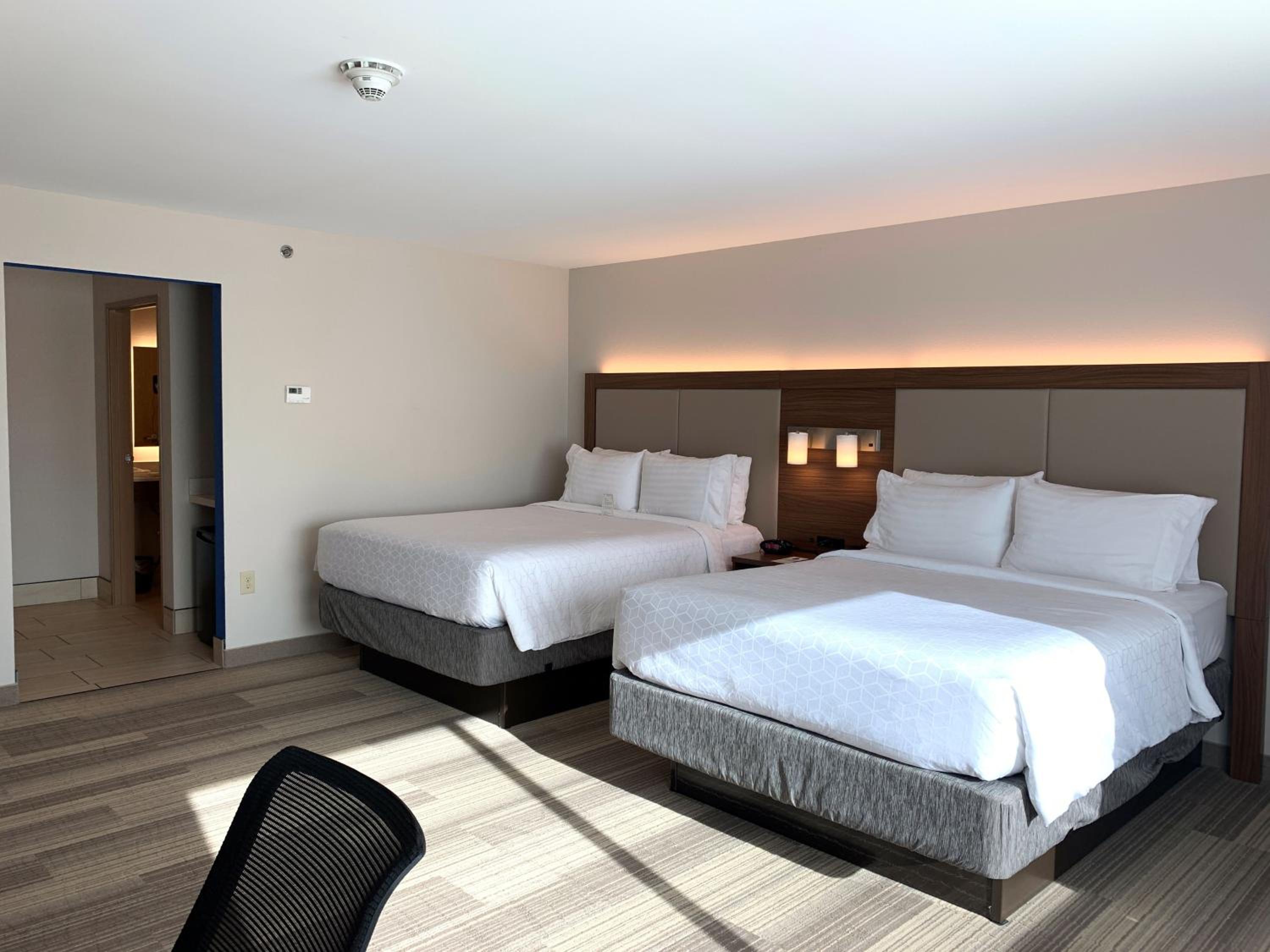 Standard Room photo 3