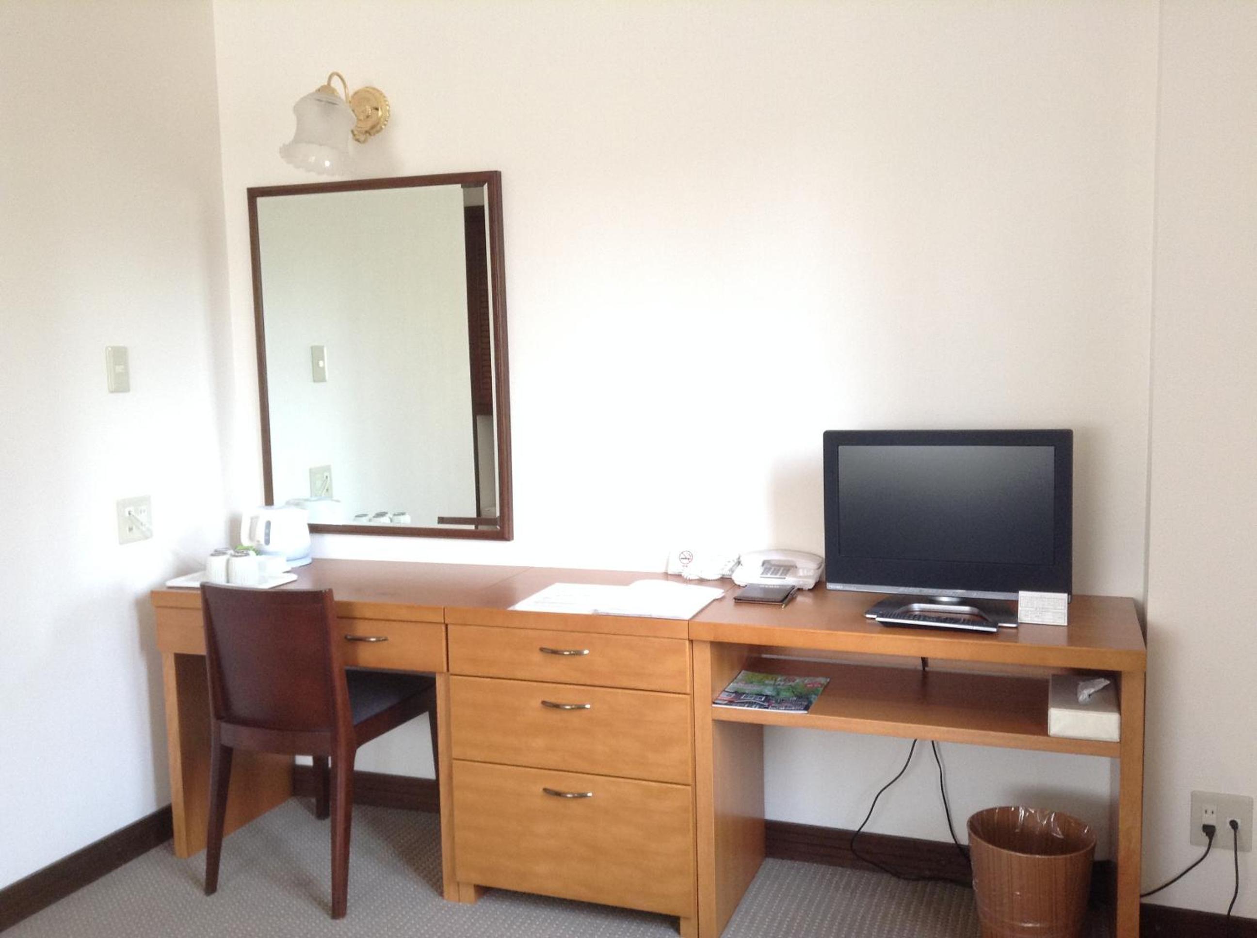 Standard Room - Non-Smoking - Photo 6