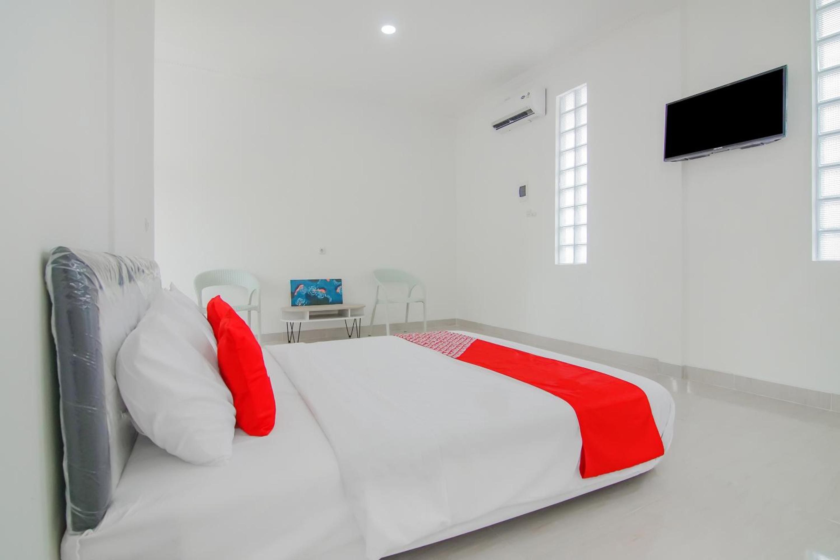 Deluxe Suite - Photo 3
