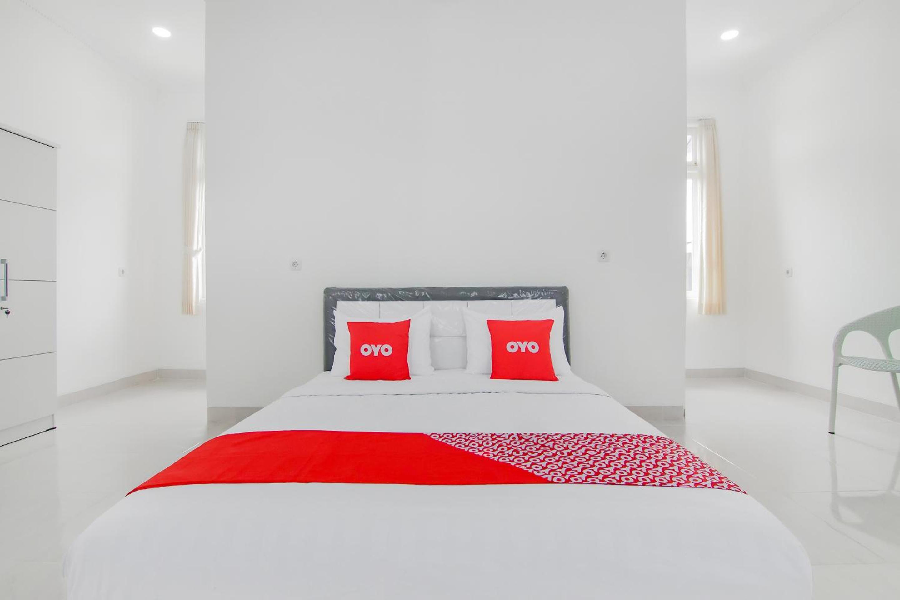 Deluxe Suite - Photo 6