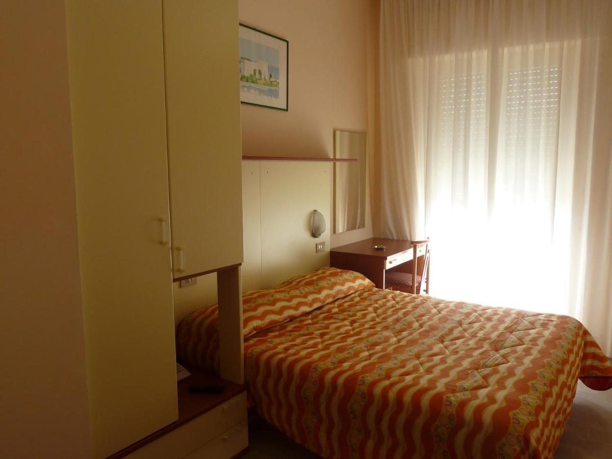 Two-Bedroom Apartment with Balcony (6 Adults)