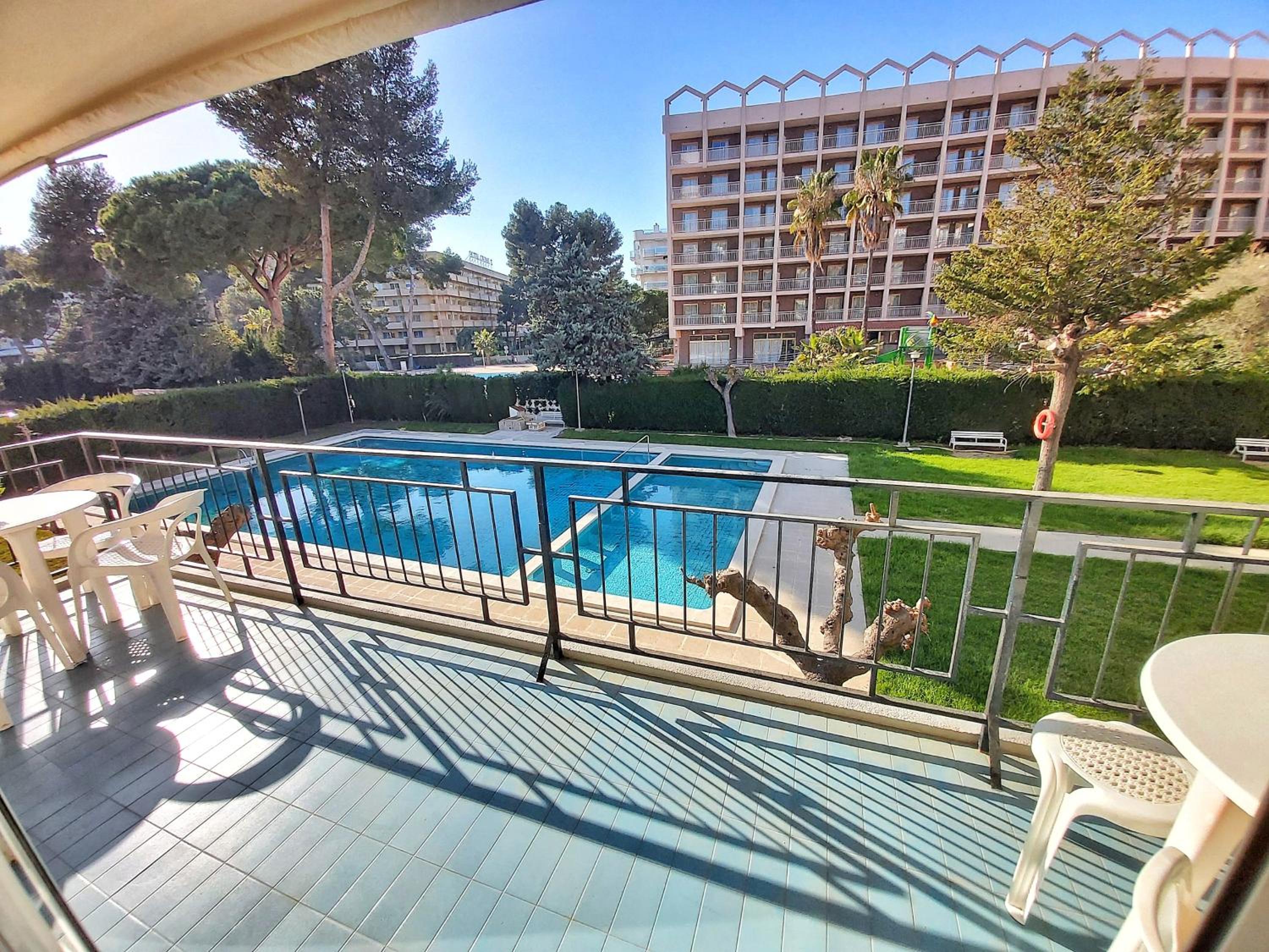Apartment with Terrace - Photo 28