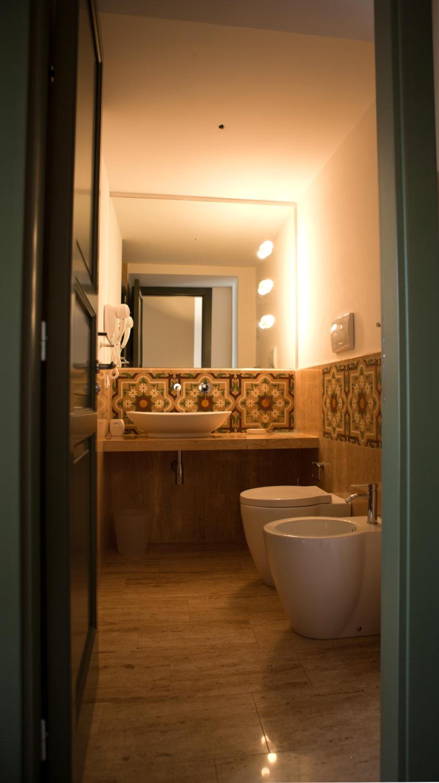 Superior Twin or Double Room - Photo 2