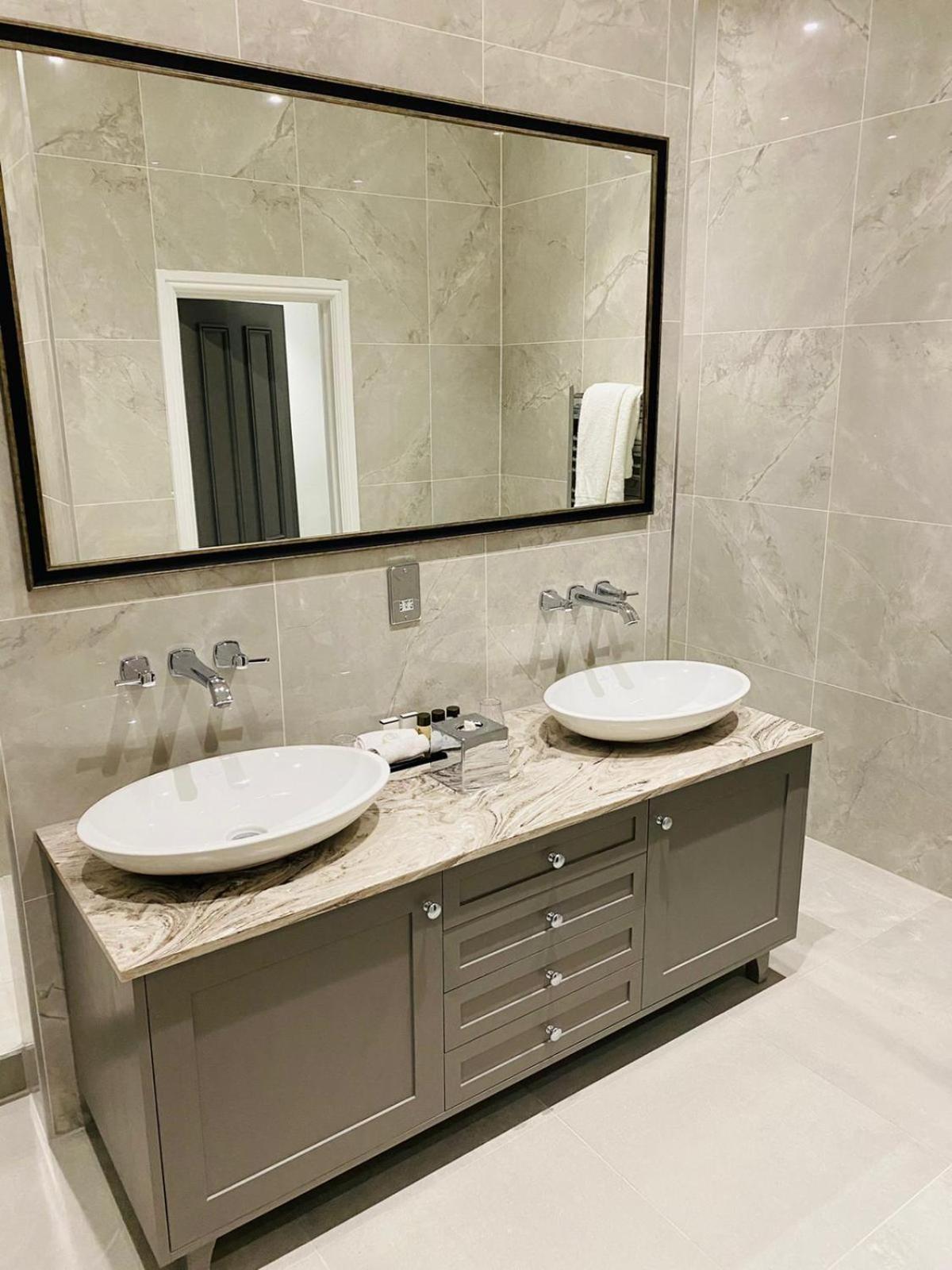 Mansion House Suite - Photo 2