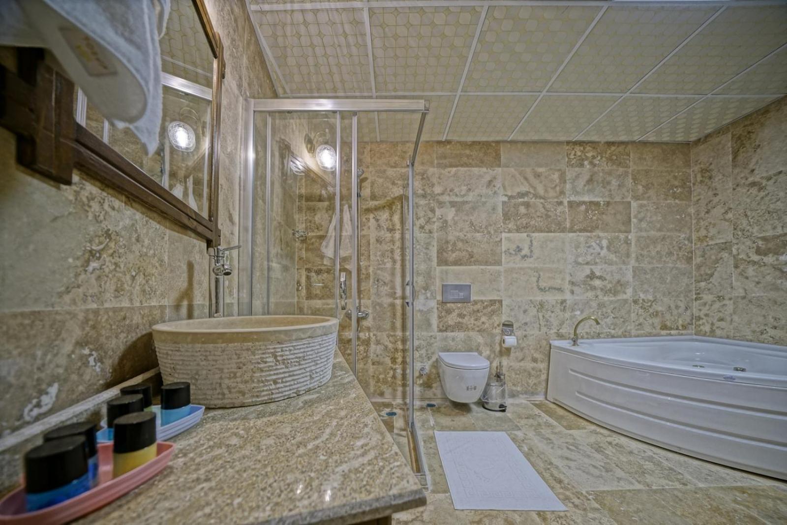 Duplex Suite - Photo 14