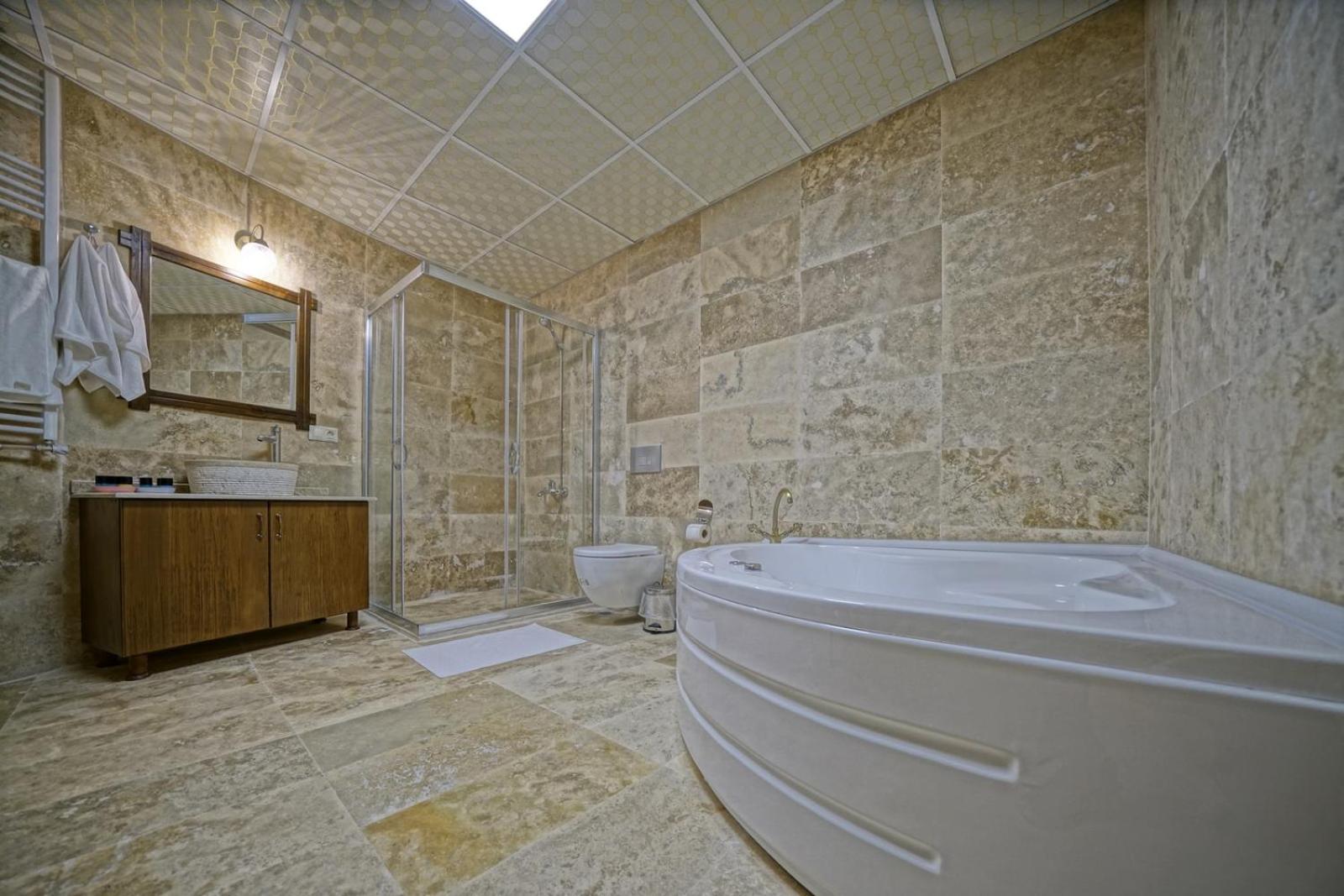 Duplex Suite - Photo 4