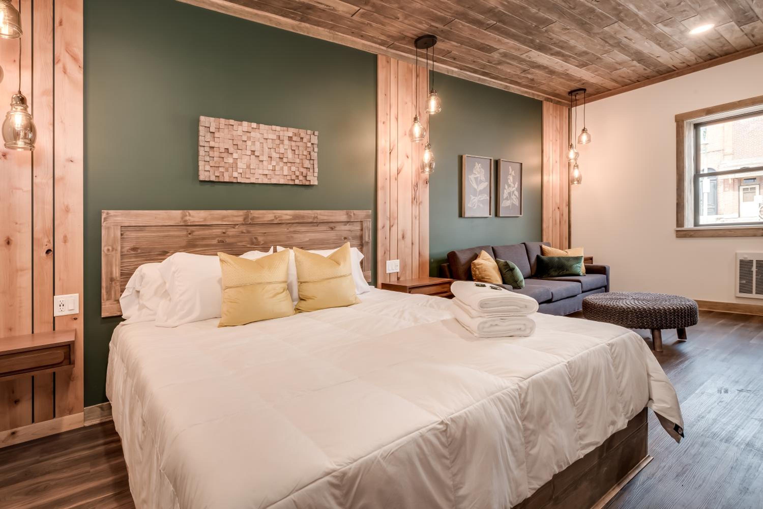 King Suite photo 3