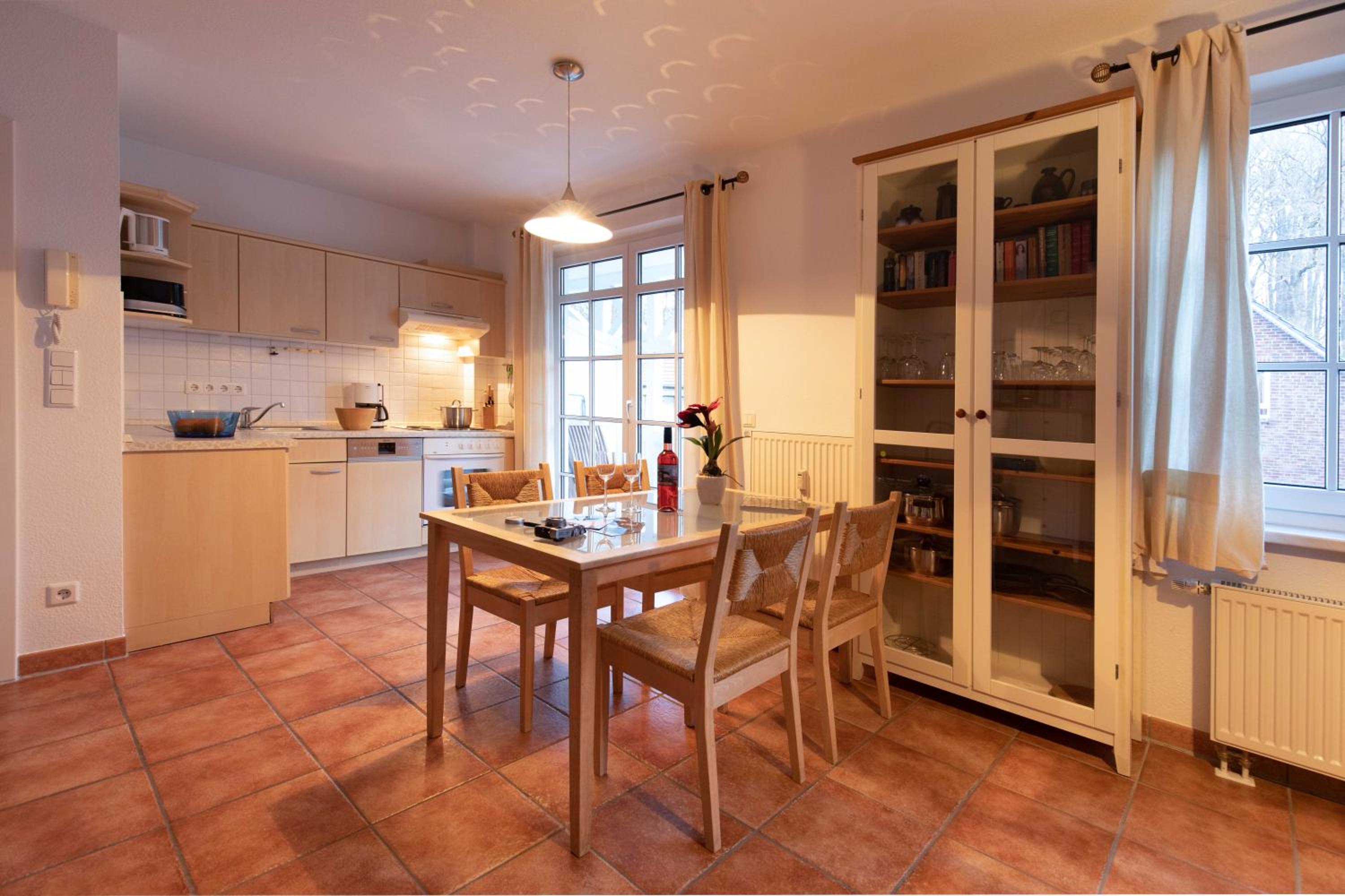 One-Bedroom Apartment - Photo 6