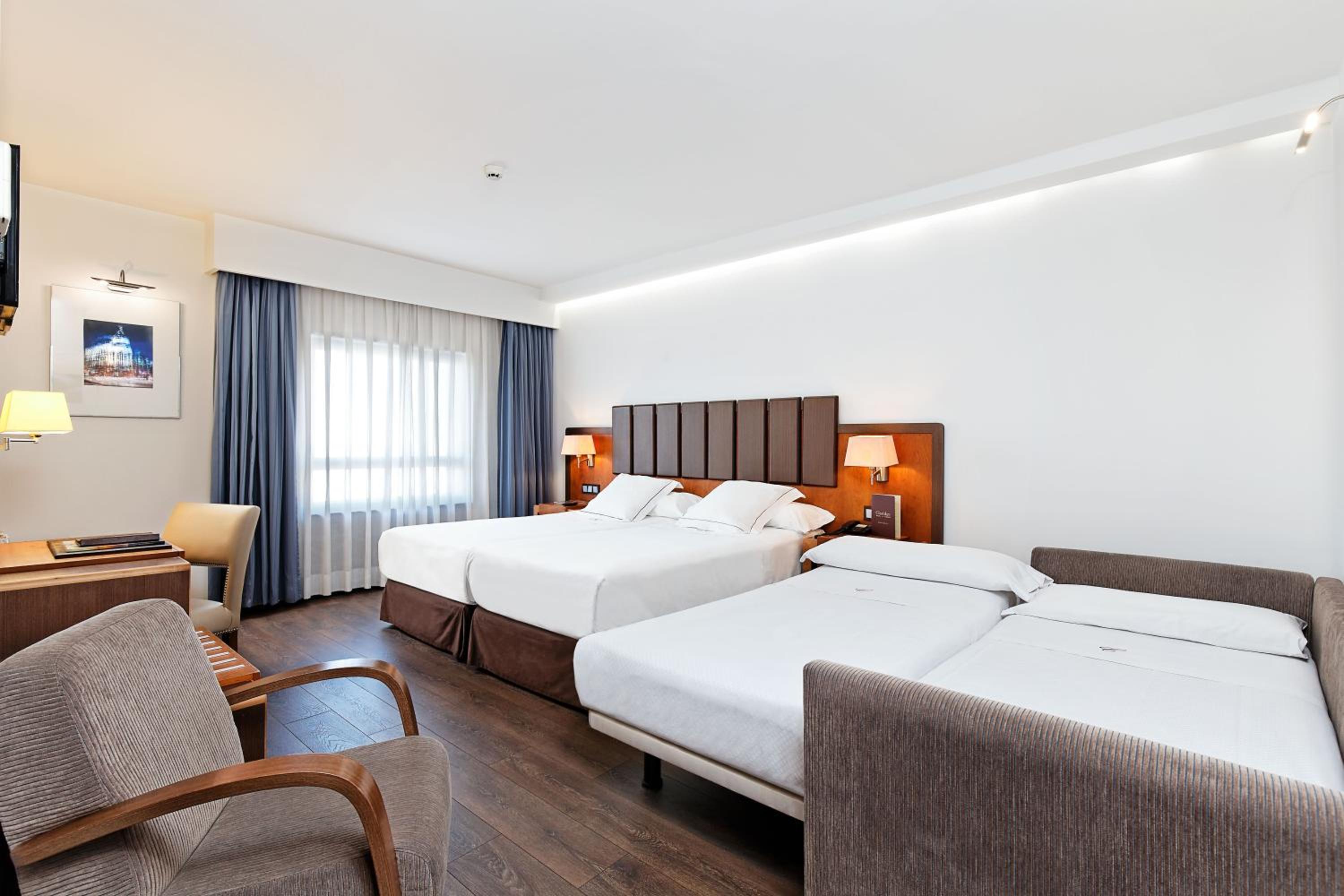 Quadruple Room photo 2