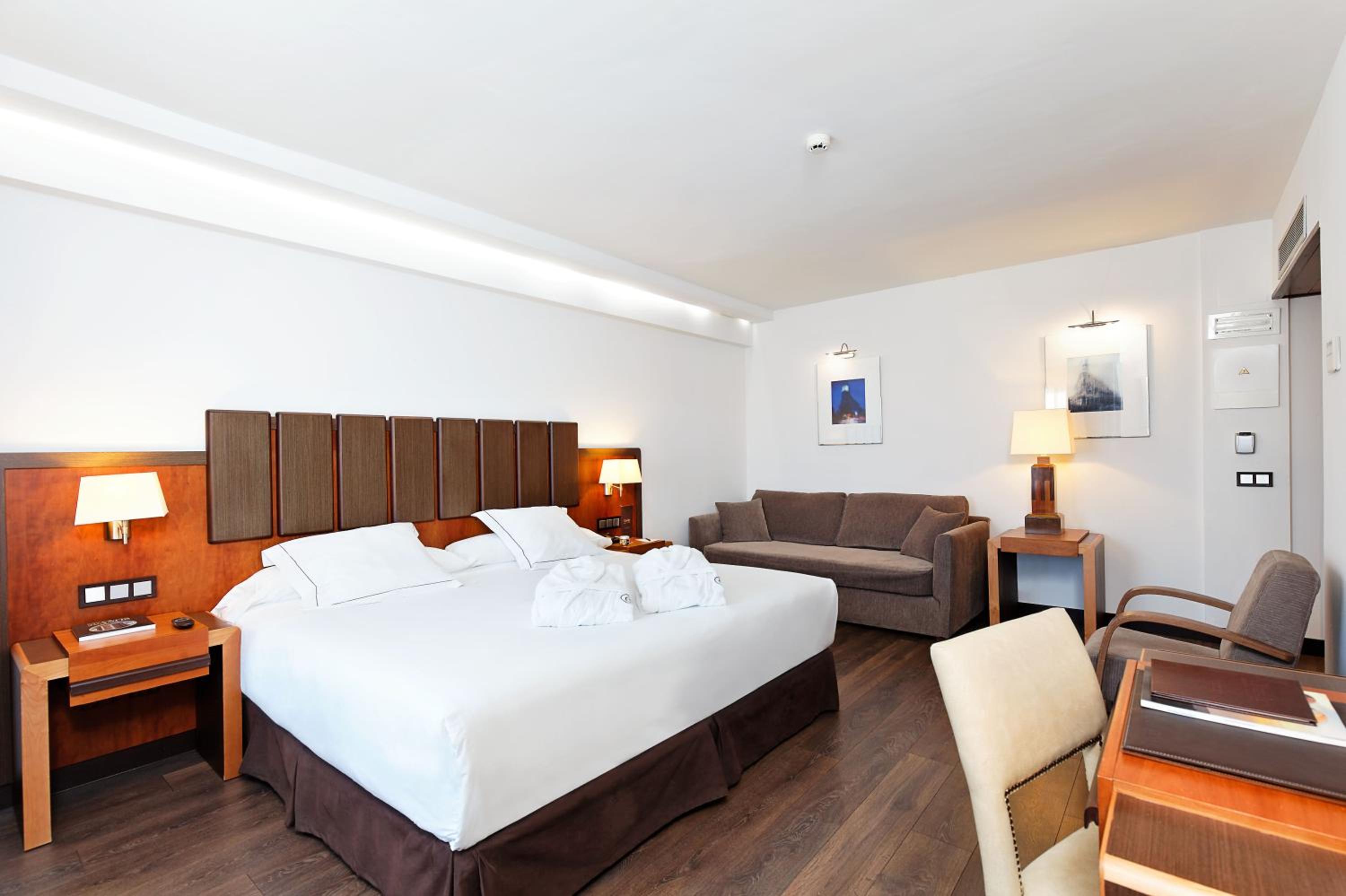 Superior Upper Room photo 2