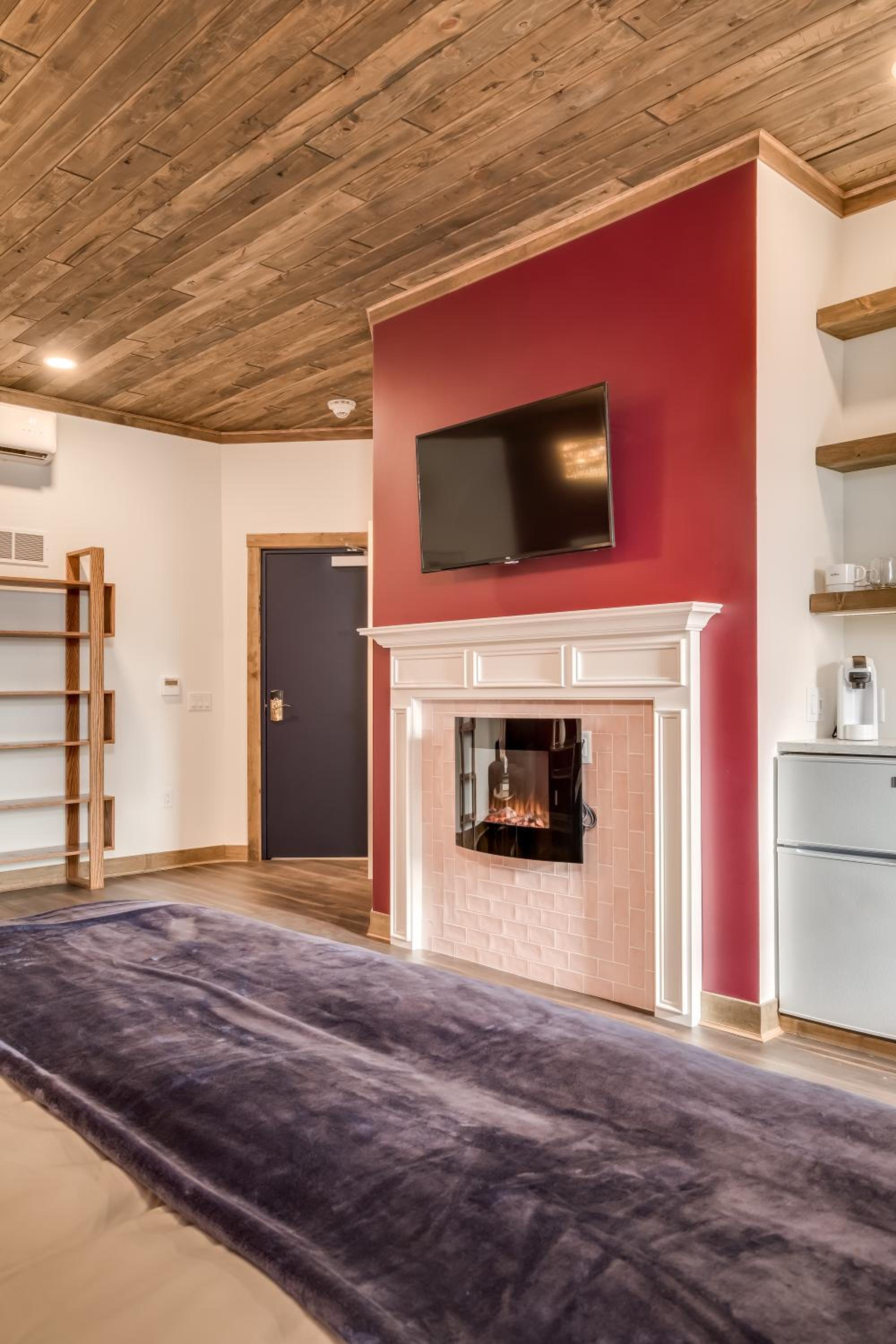 King Suite - Photo 26