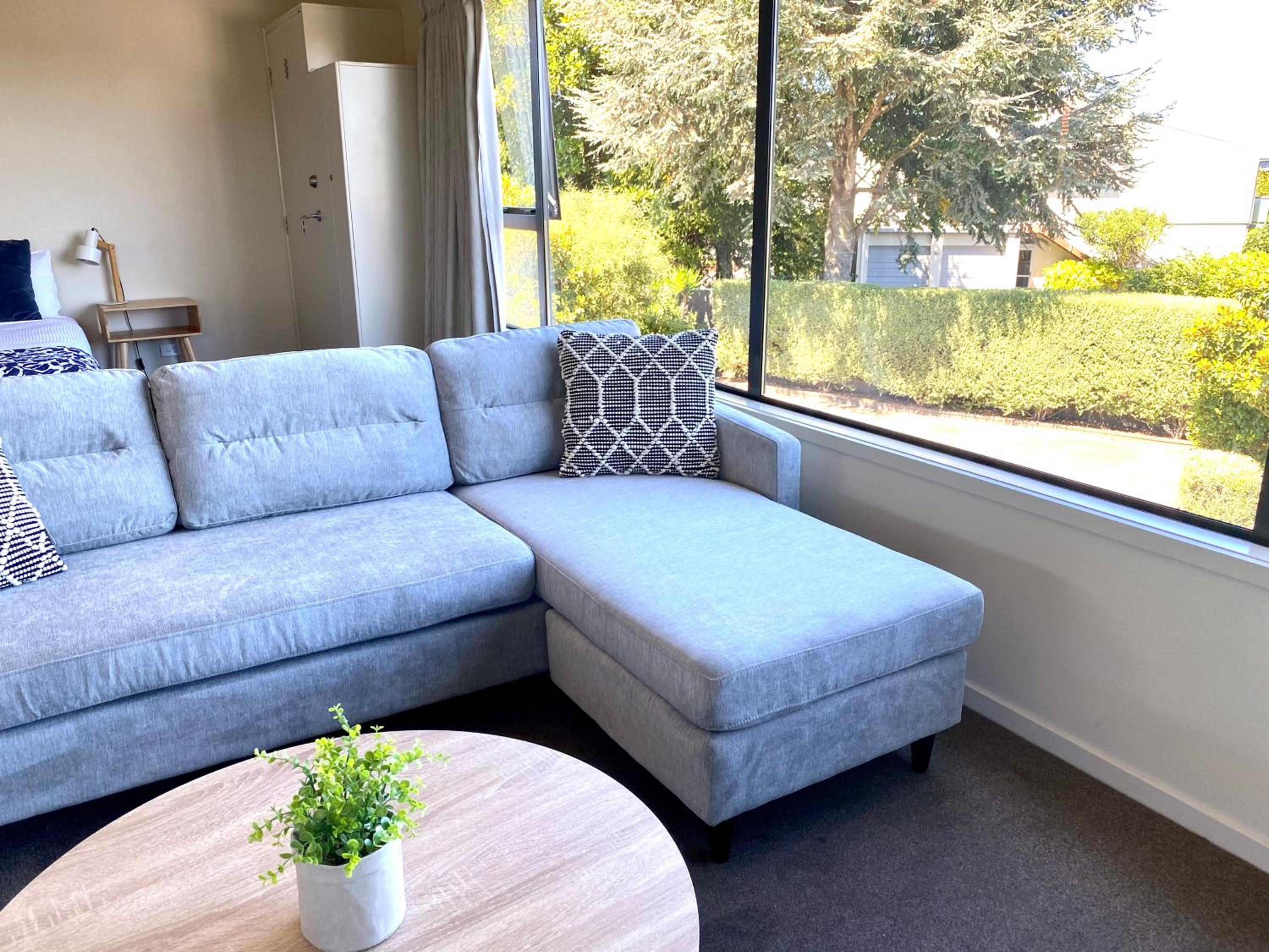 Suite with Mountain View - Photo 16