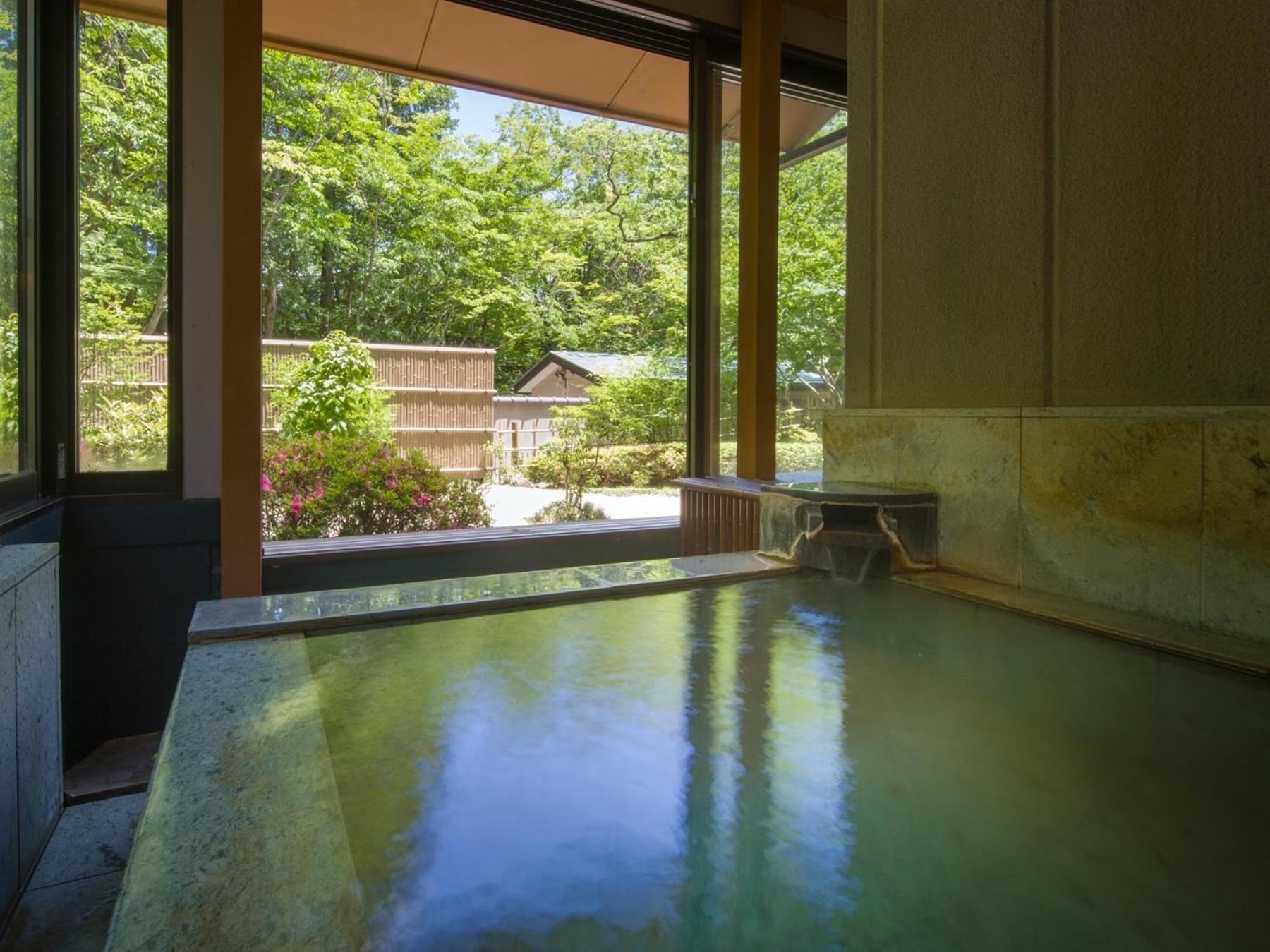 Japanese-Style Room With Open-Air Bath - Photo 15