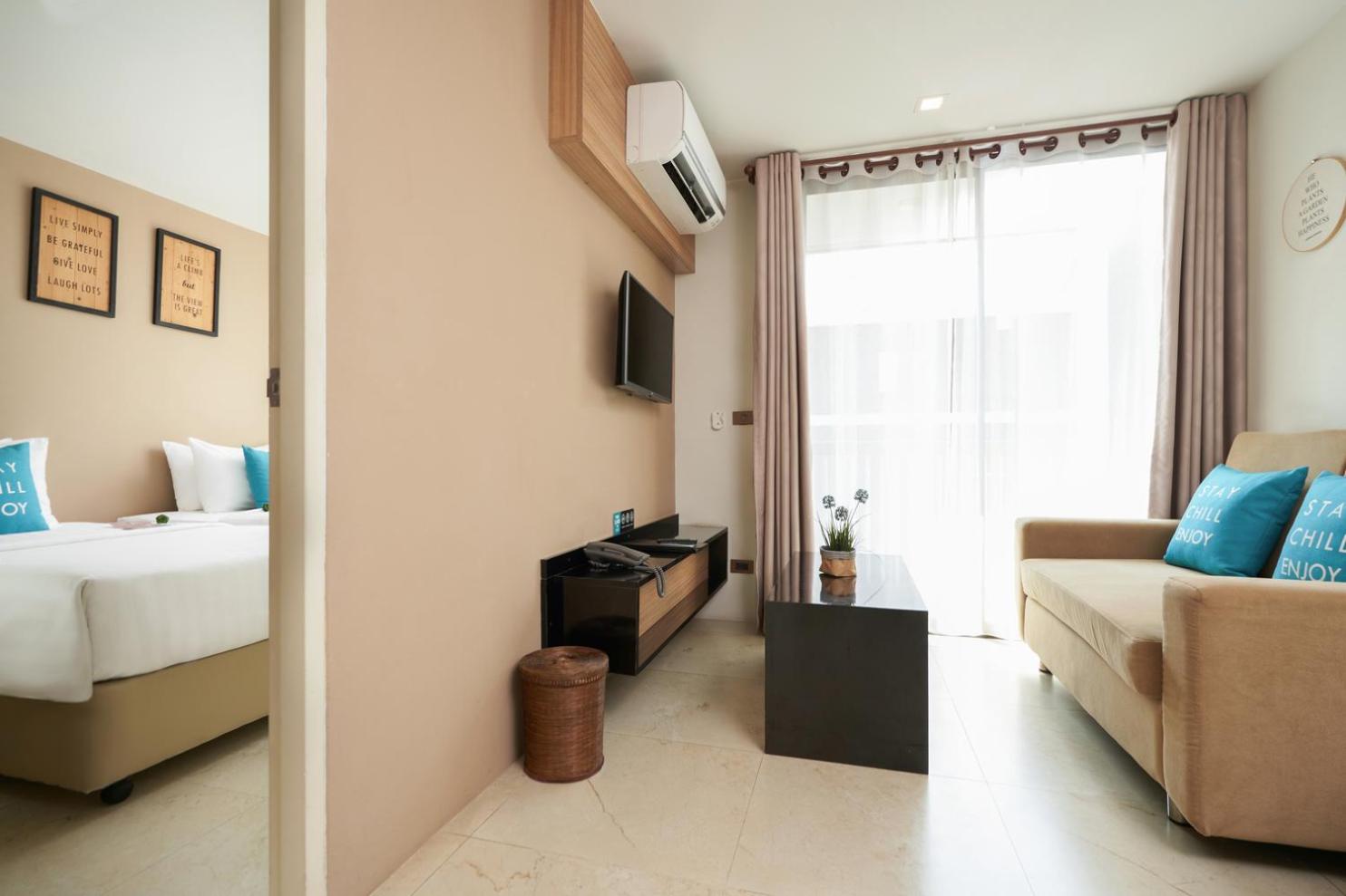 One Bedroom Suite with Bath Tub - Photo 5