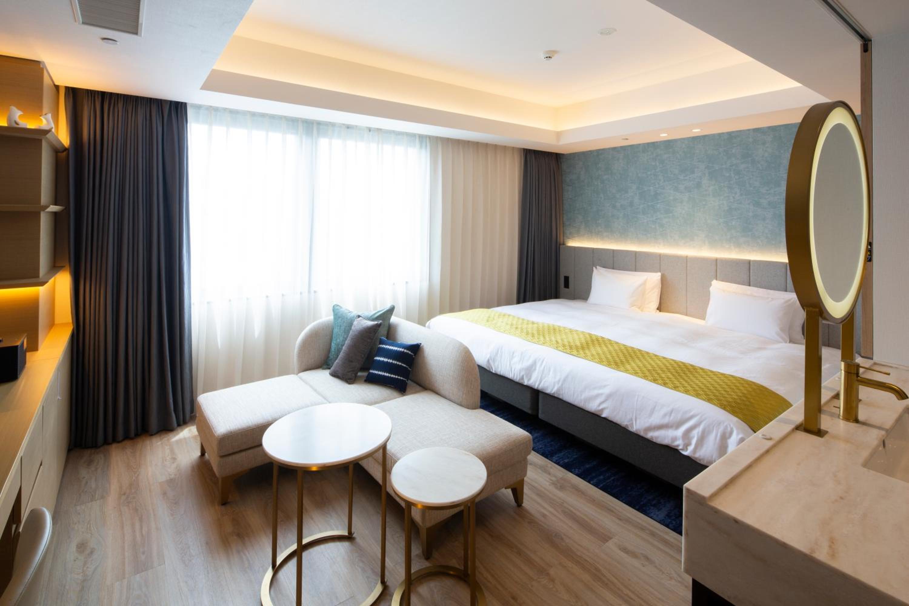 Deluxe Super King Room - Photo 1