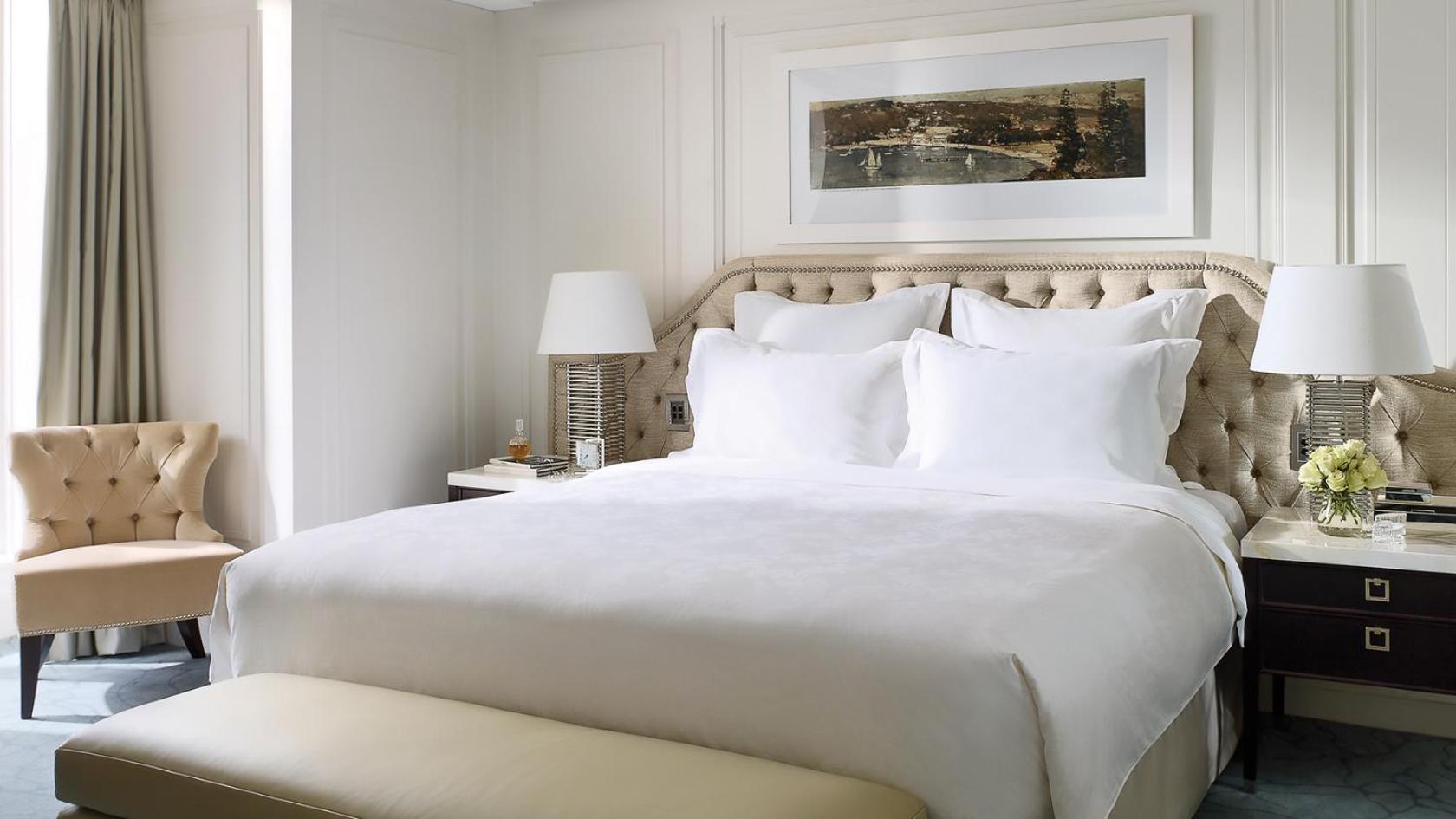 One-Bedroom Suite with City View