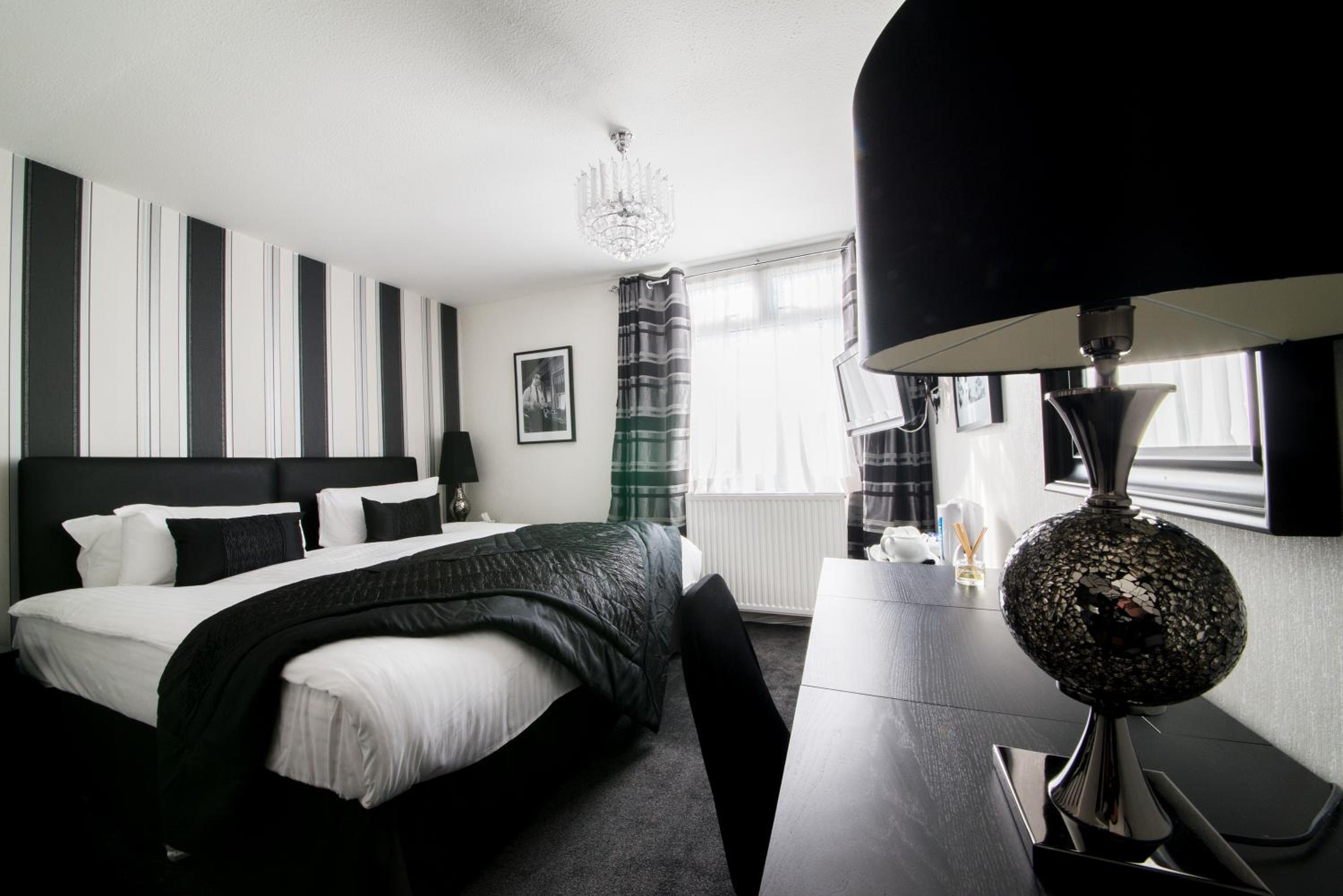 Single Room photo 2