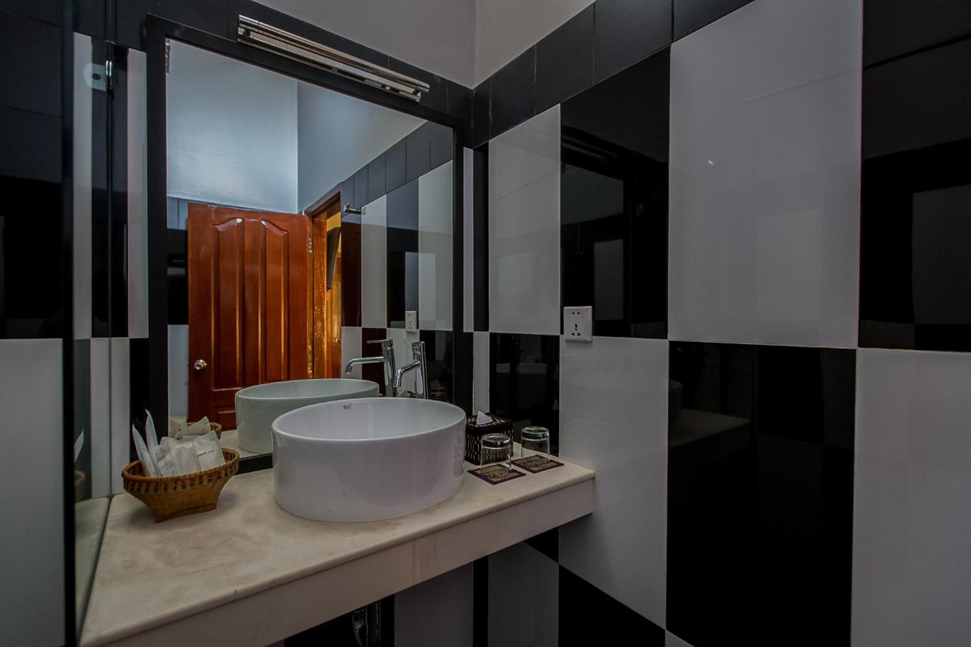 Deluxe Double Room - Photo 6