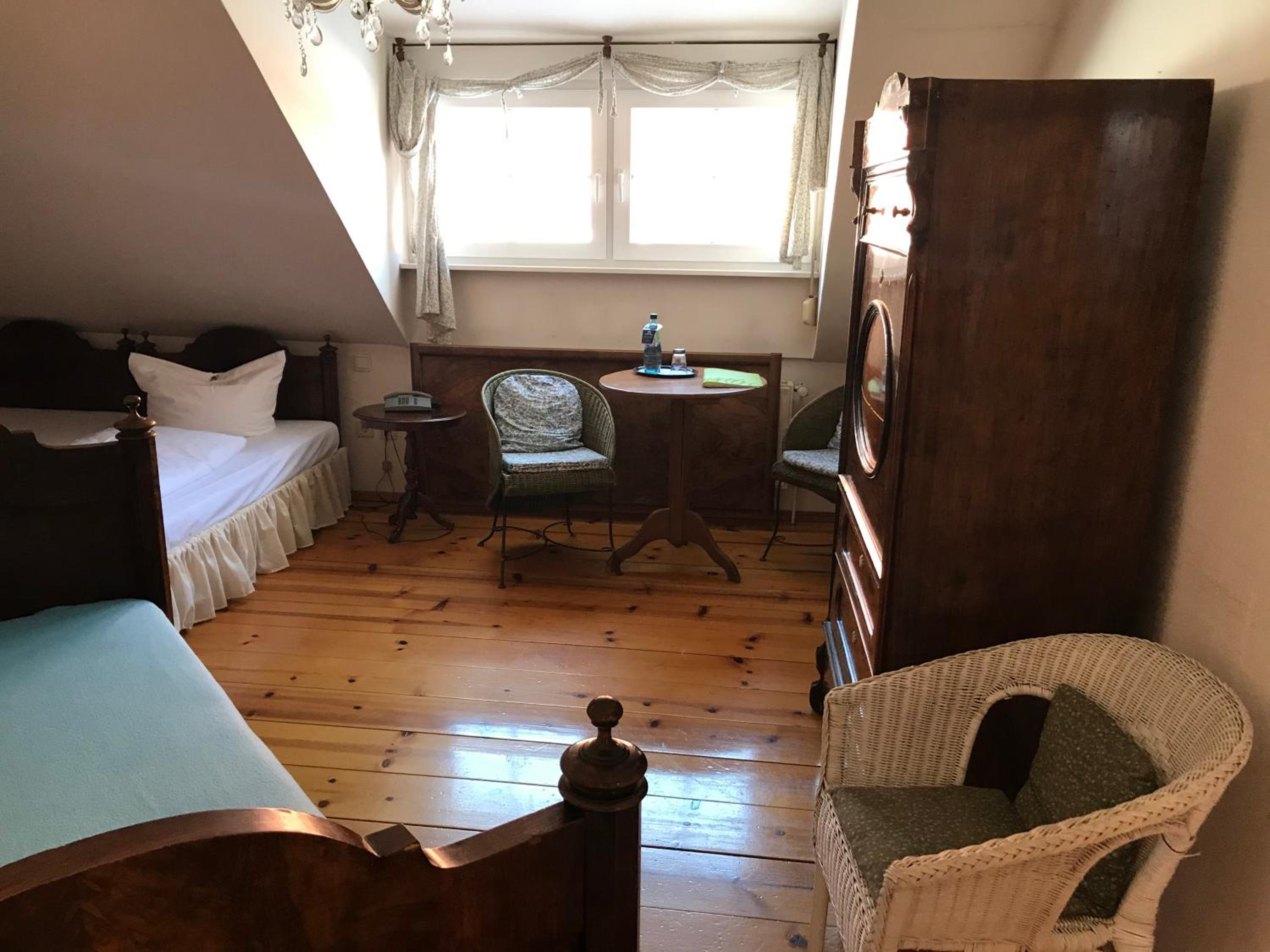 Standard Triple Room - Photo 1