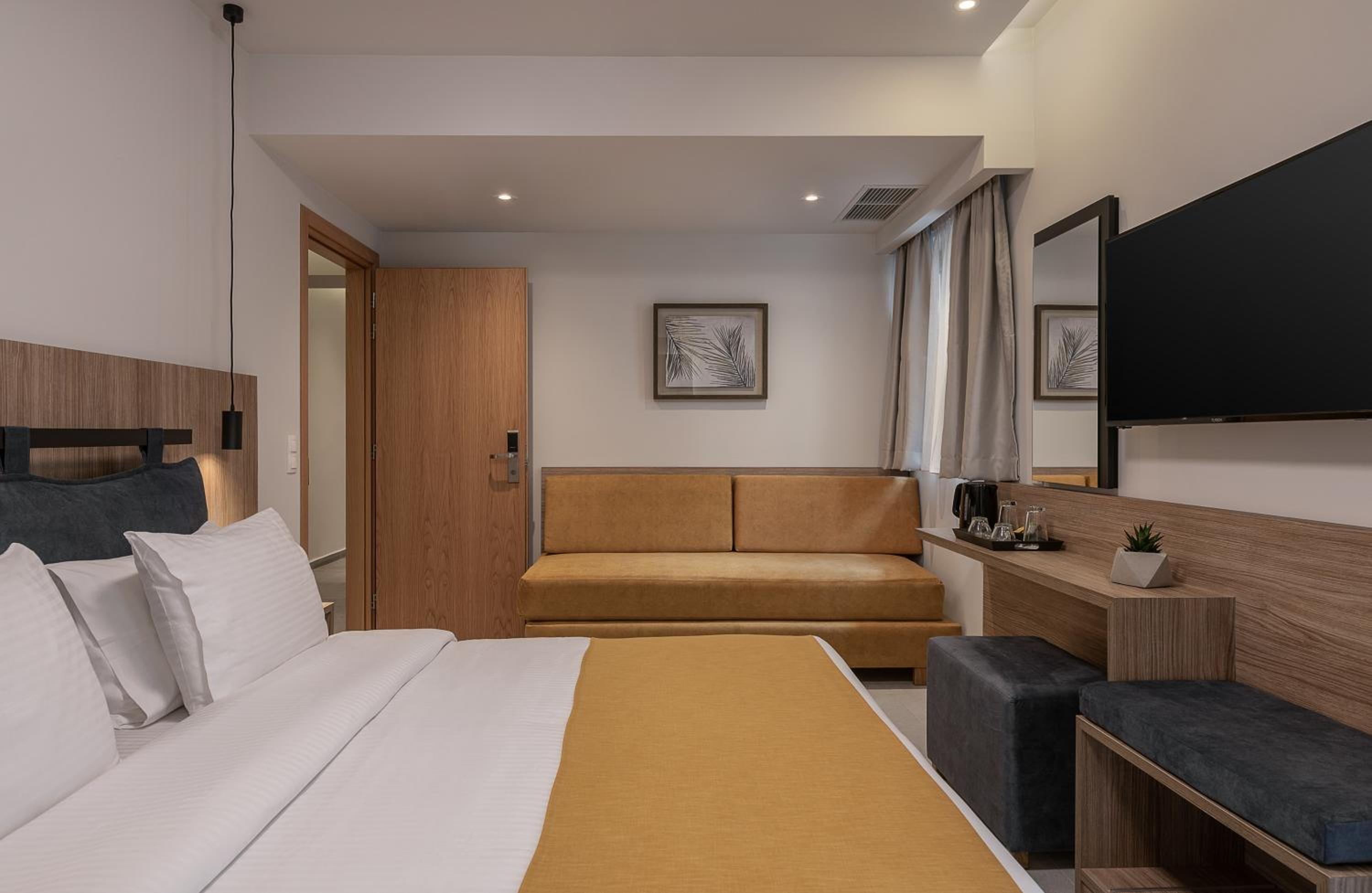 Superior Double Room - Photo 1