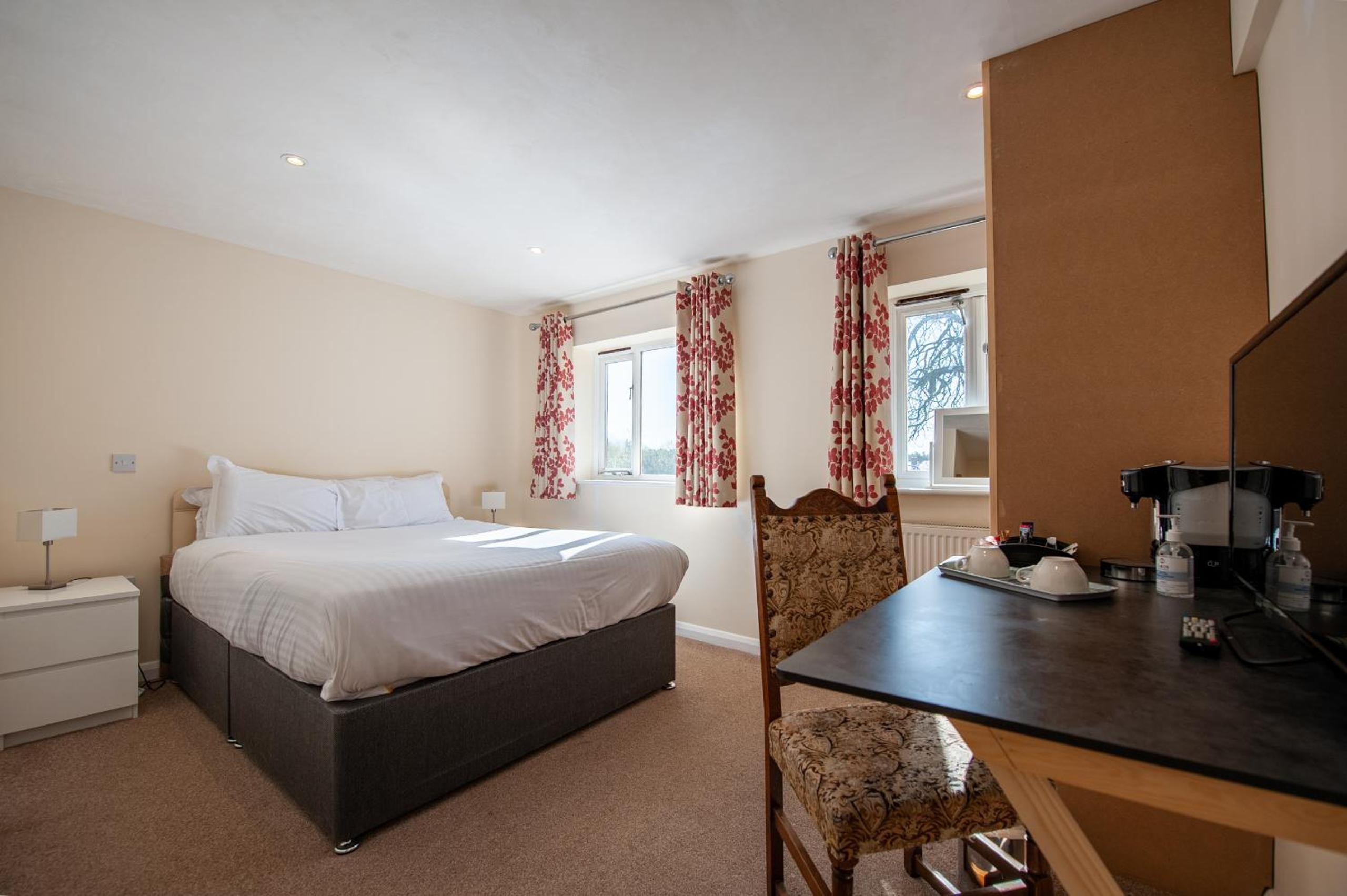 Double Room - Photo 3