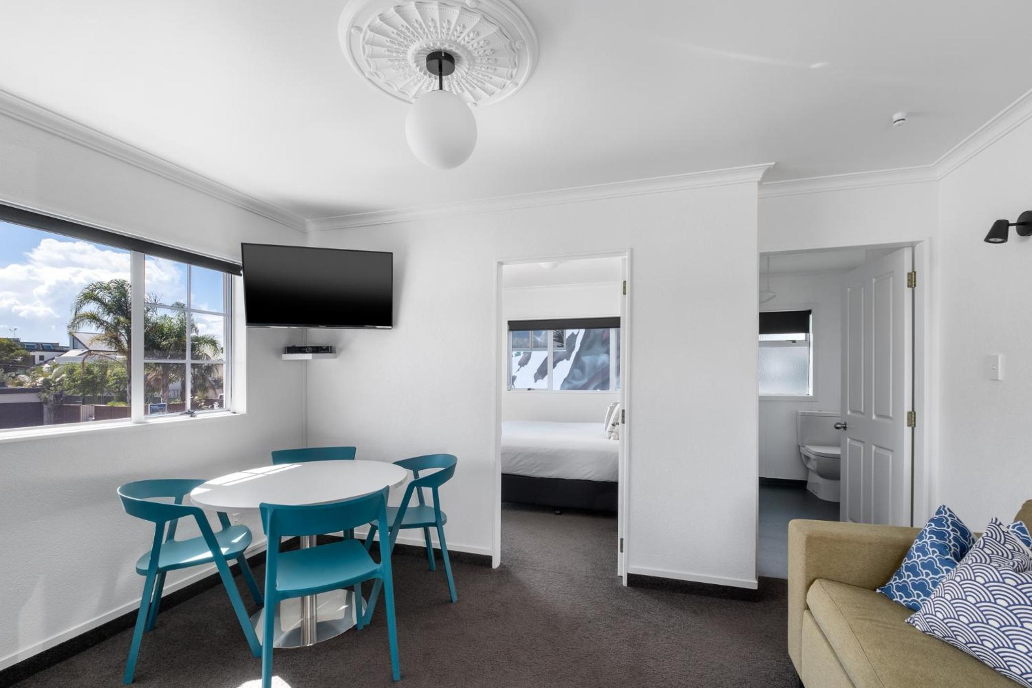 Queen Suite with courtyard and mountain view  - Photo 2