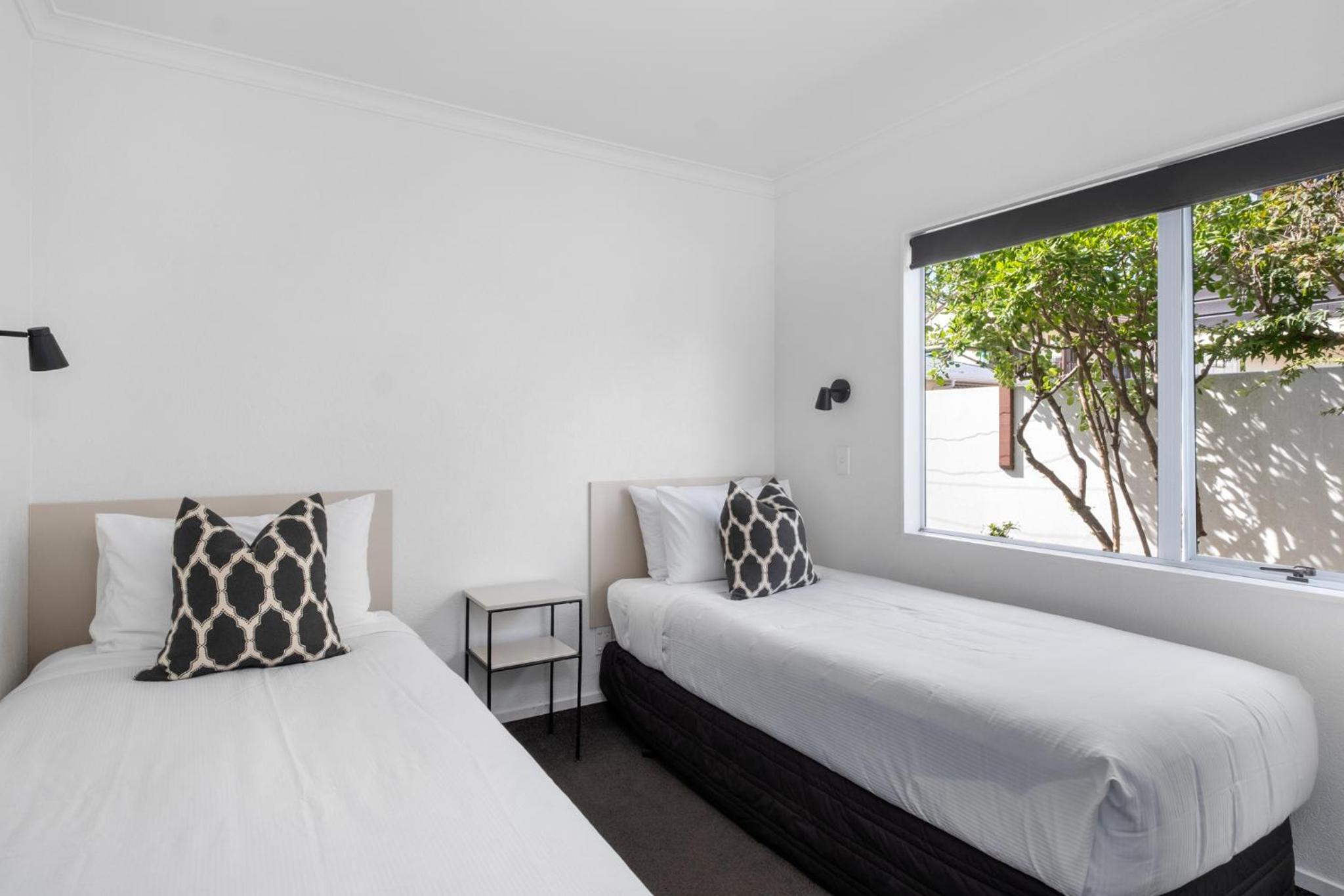 Two-Bedroom Family Suite with Skylights  - Photo 5