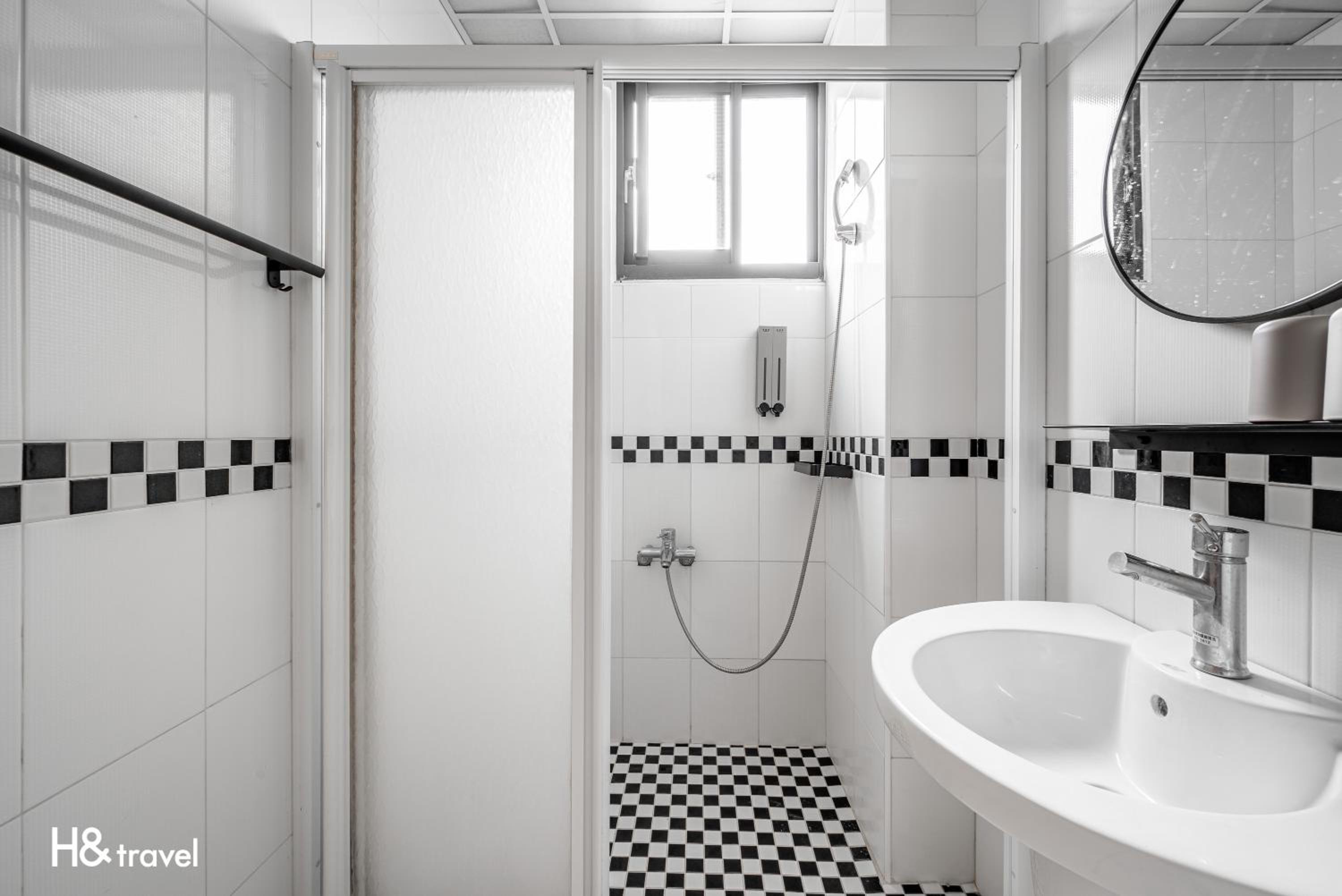 Deluxe Double Room with Balcony photo 2