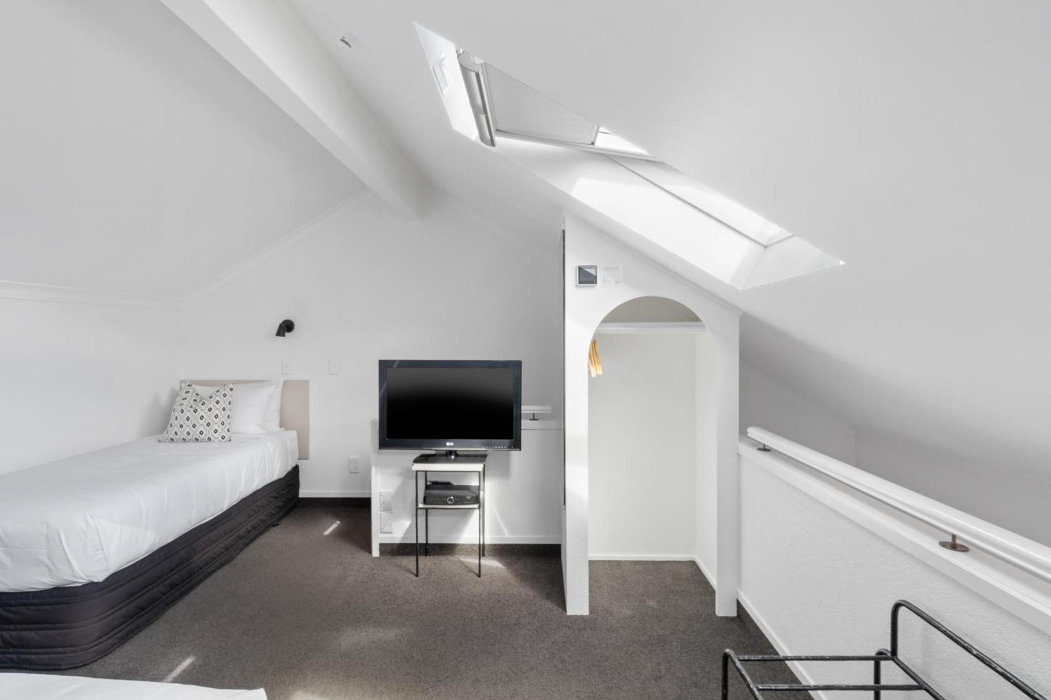 Two-Bedroom Family Suite with Skylights  - Photo 4