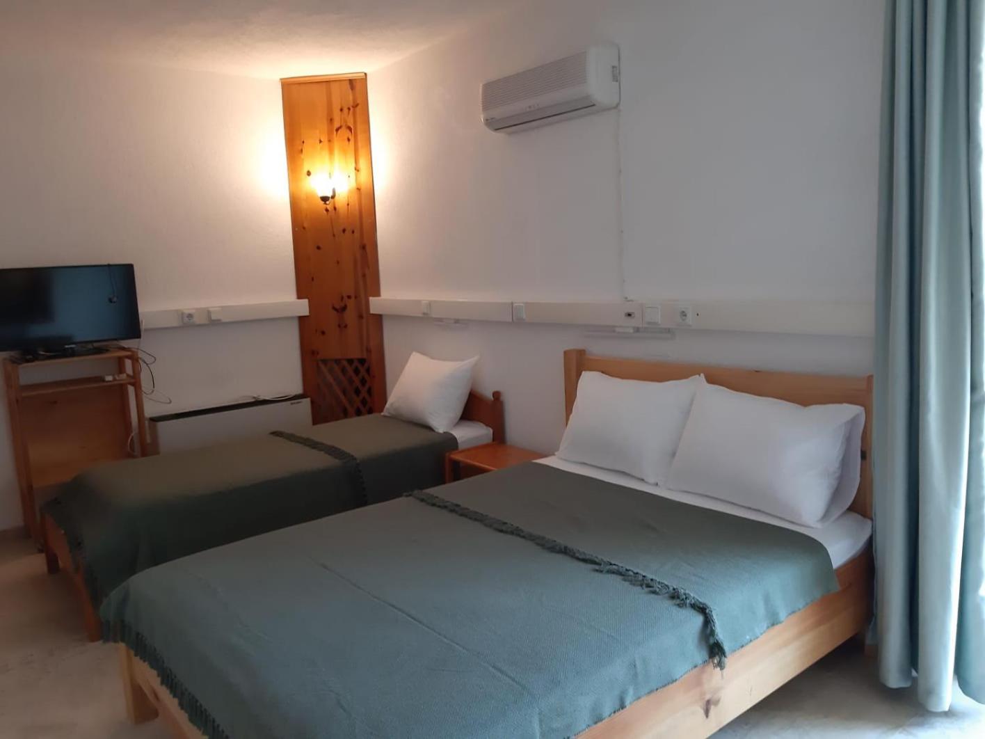 Standard Triple Room - Photo 1