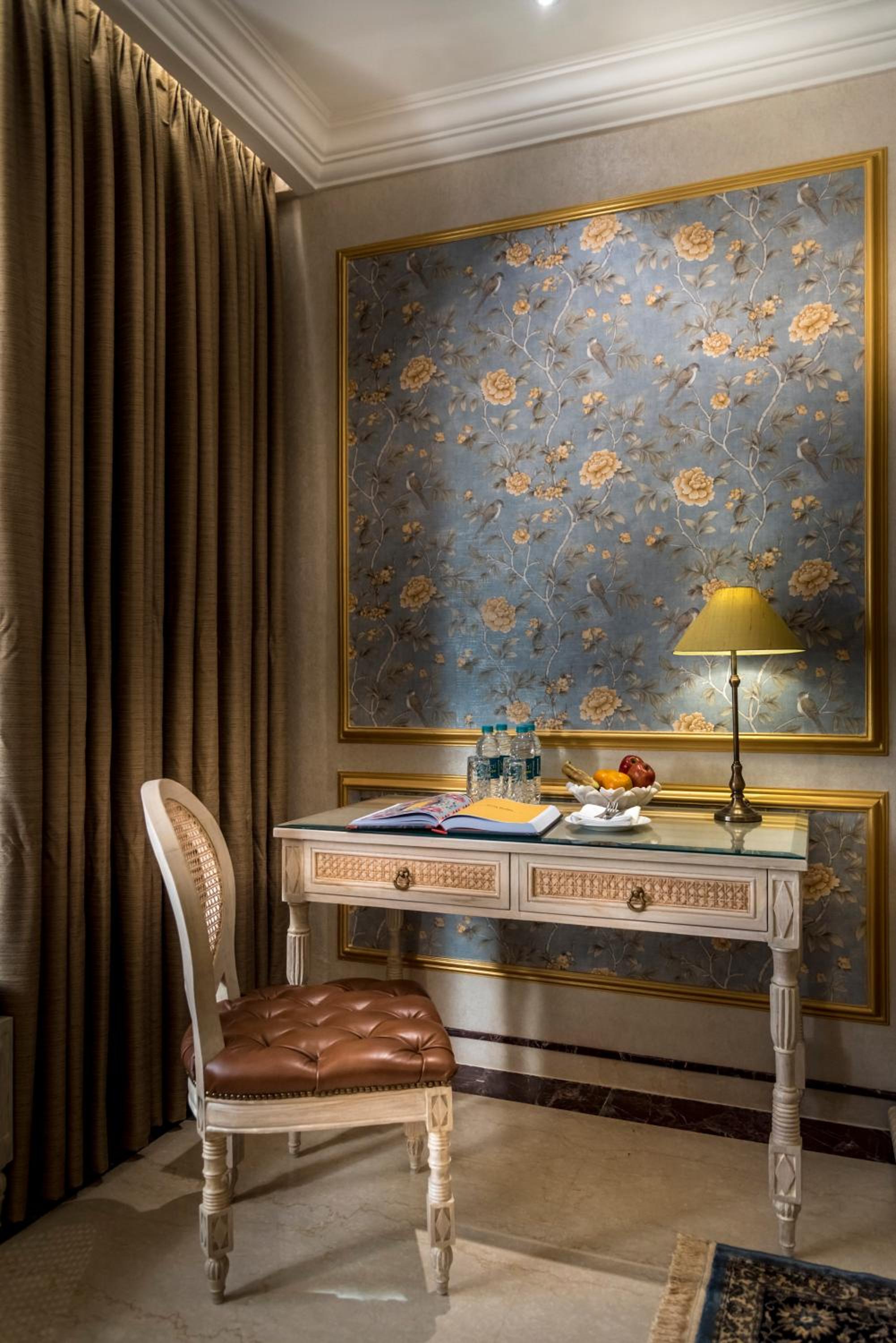 Royal Palace Room - Photo 7