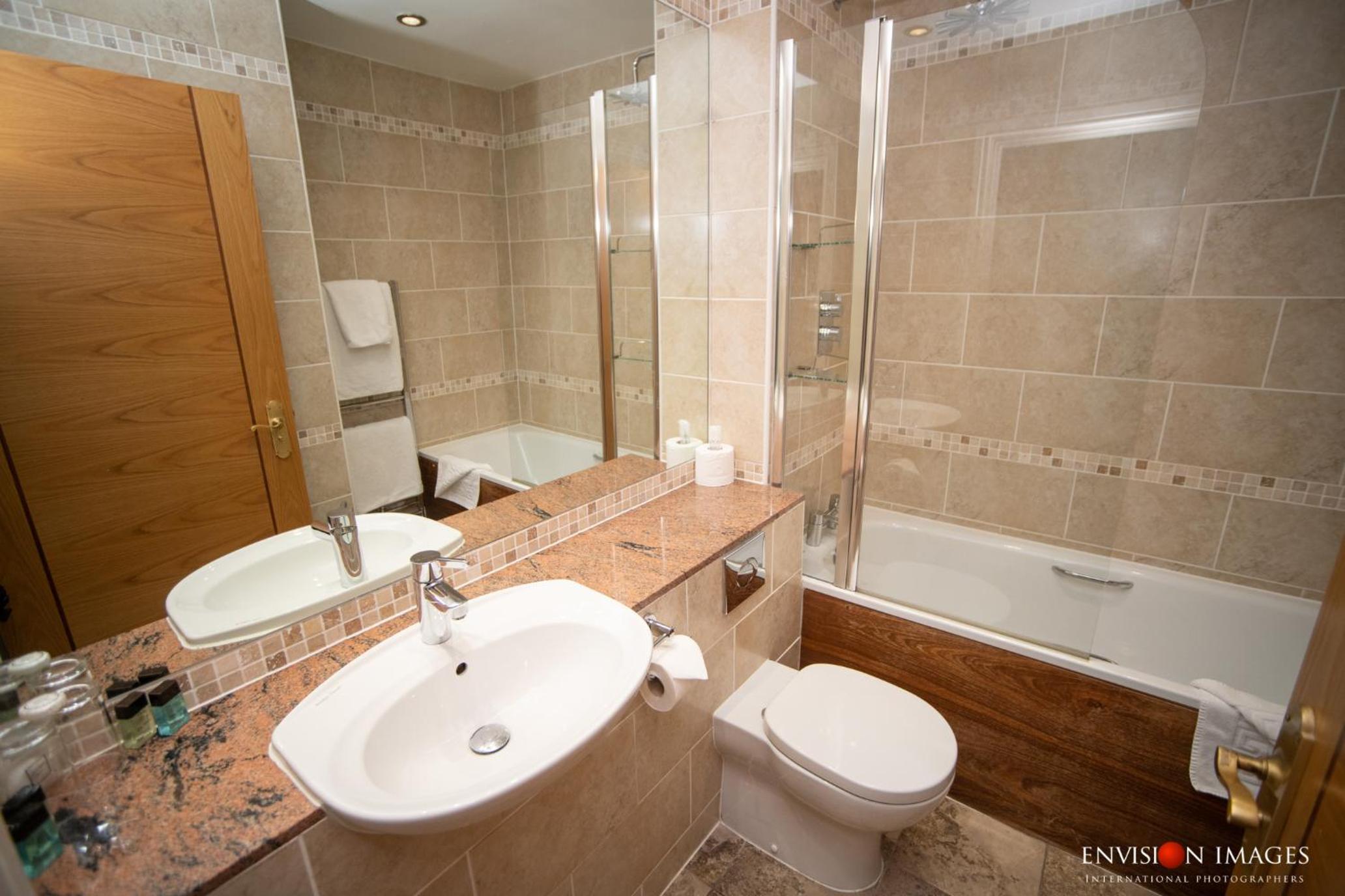 Double Room - Photo 5
