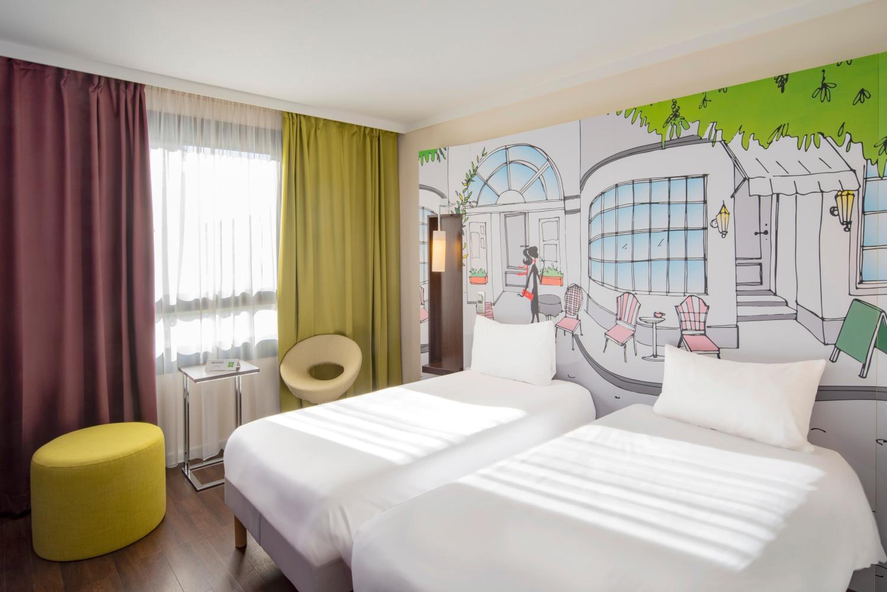 Twin Room - Photo 1