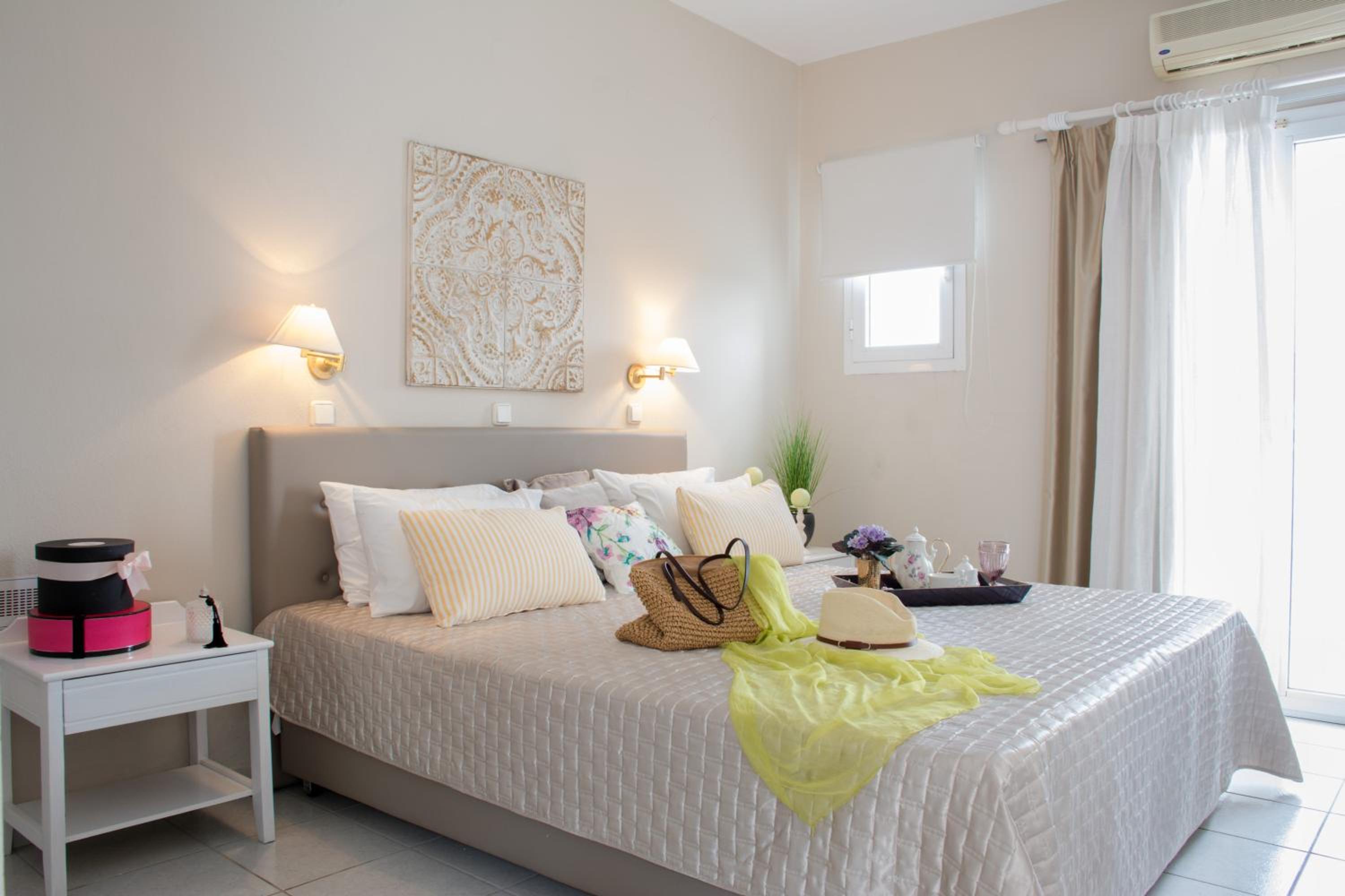One-Bedroom Apartment with Garden View photo 1