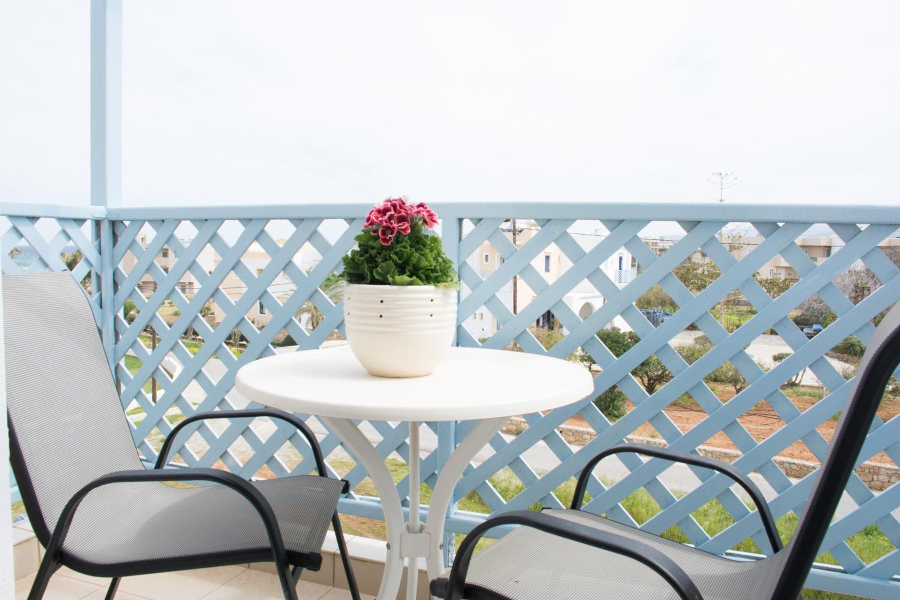 One-Bedroom Apartment with Garden View photo 3
