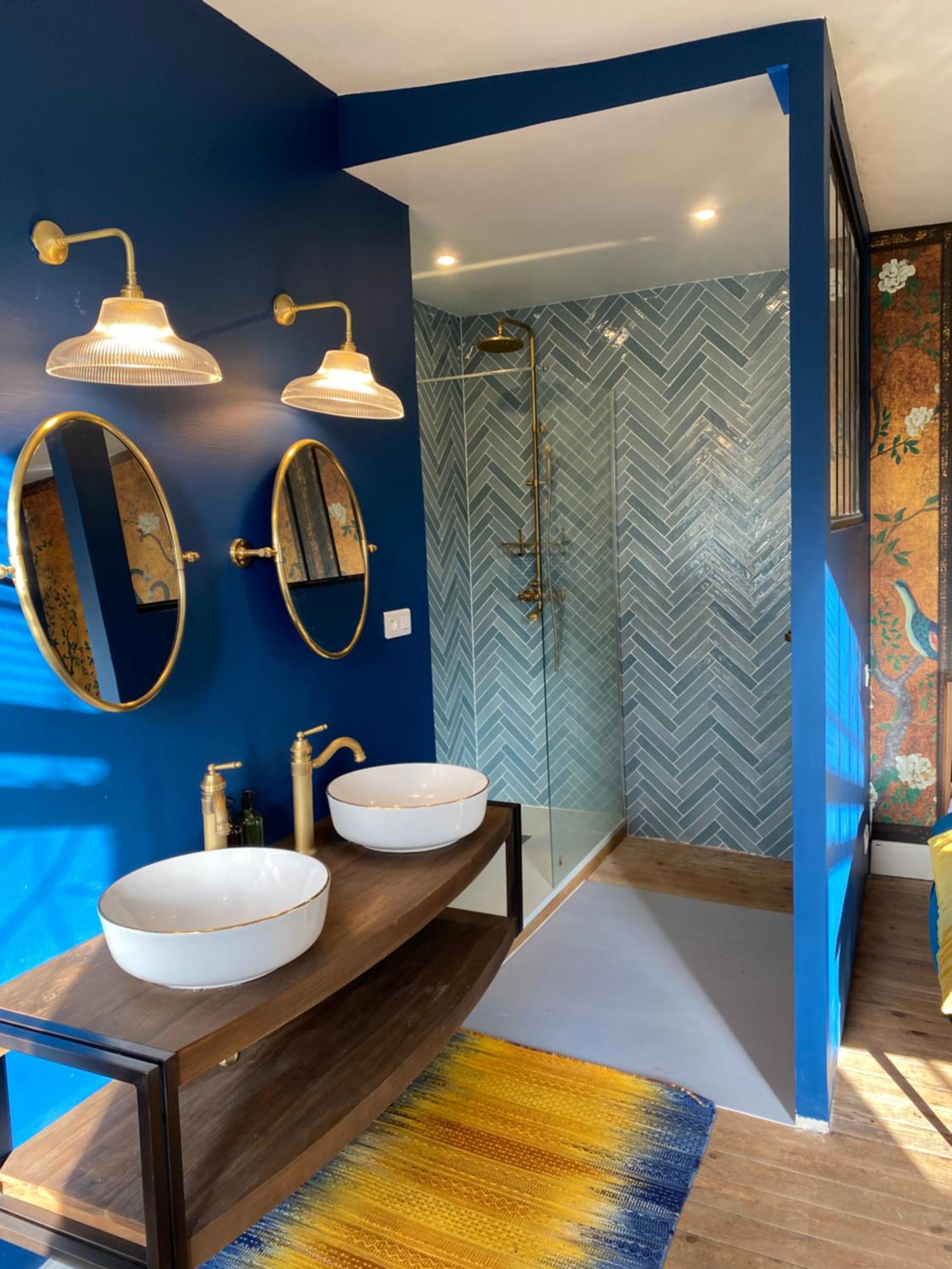 Family Room with Private Bathroom photo 2