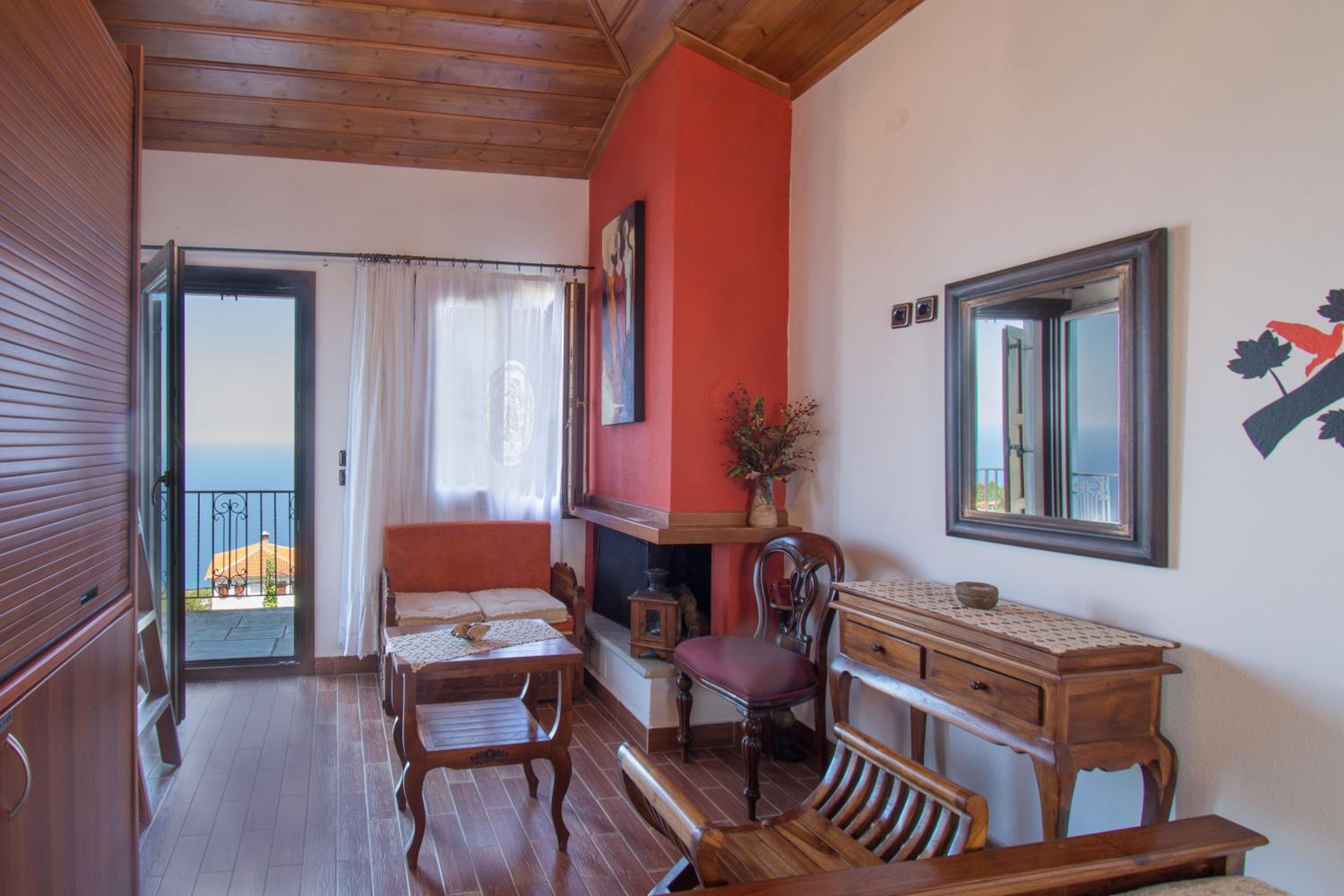 Deluxe Double Room with Balcony and Sea View