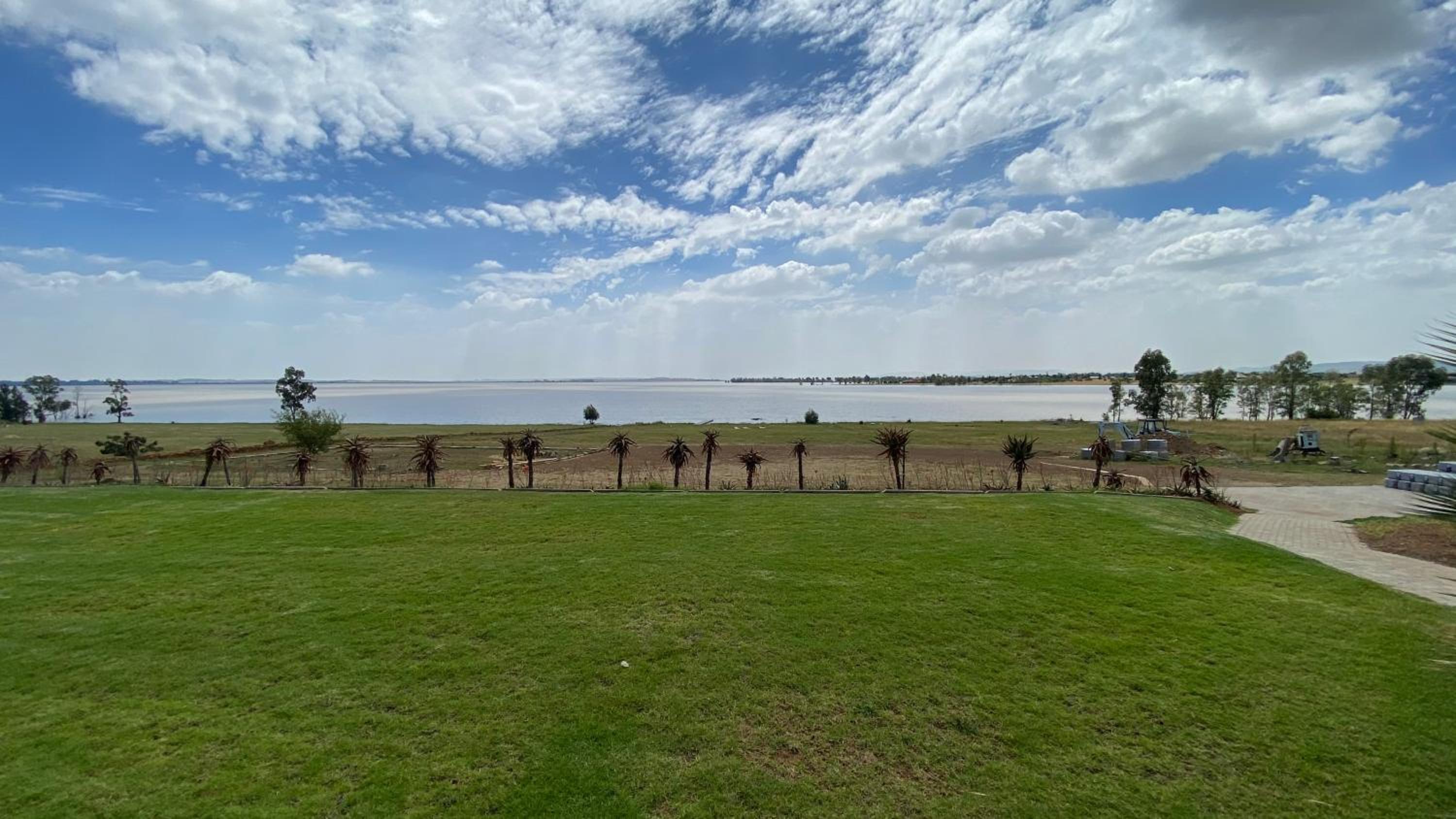 Double Room with Lake View - Photo 2