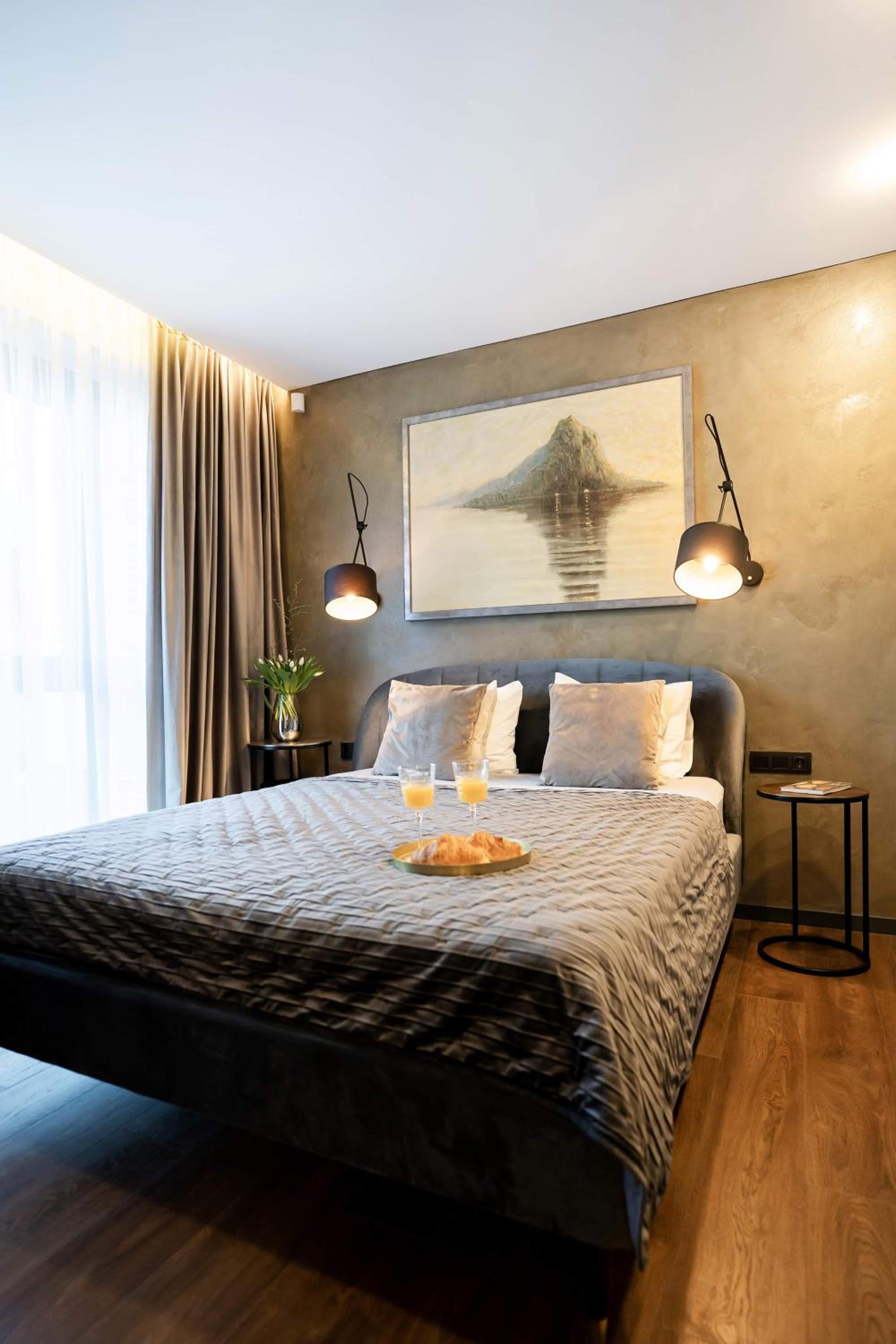 One-Bedroom Apartment - Photo 31