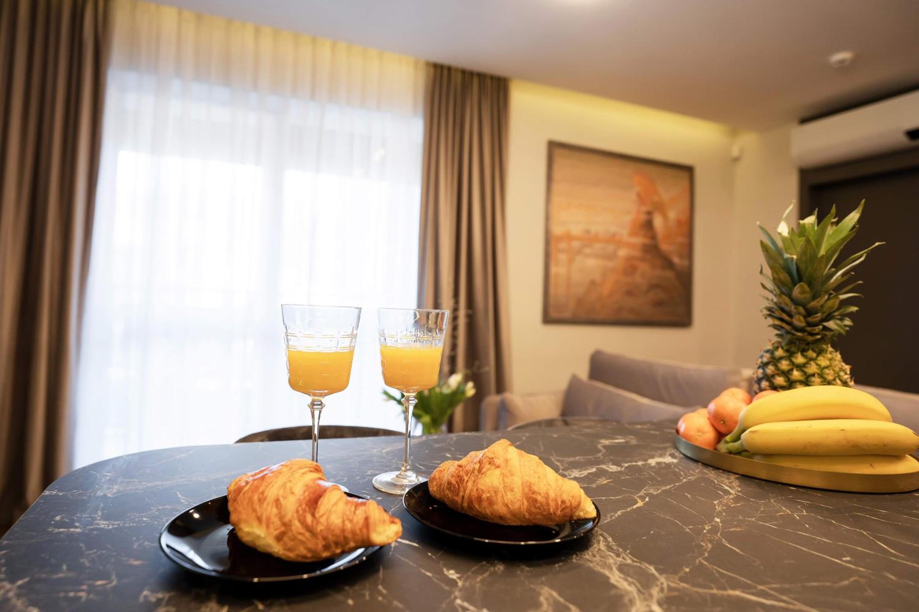 One-Bedroom Apartment - Photo 32