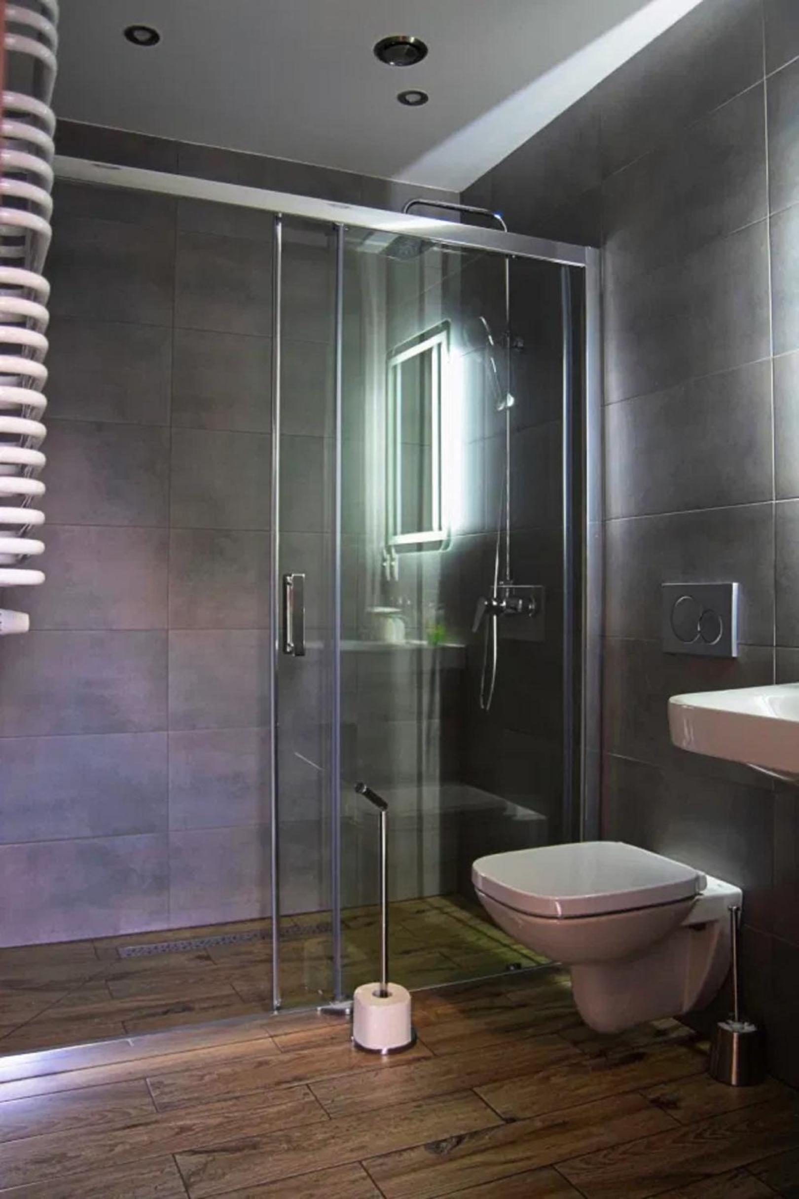 Triple Room with Private Bathroom