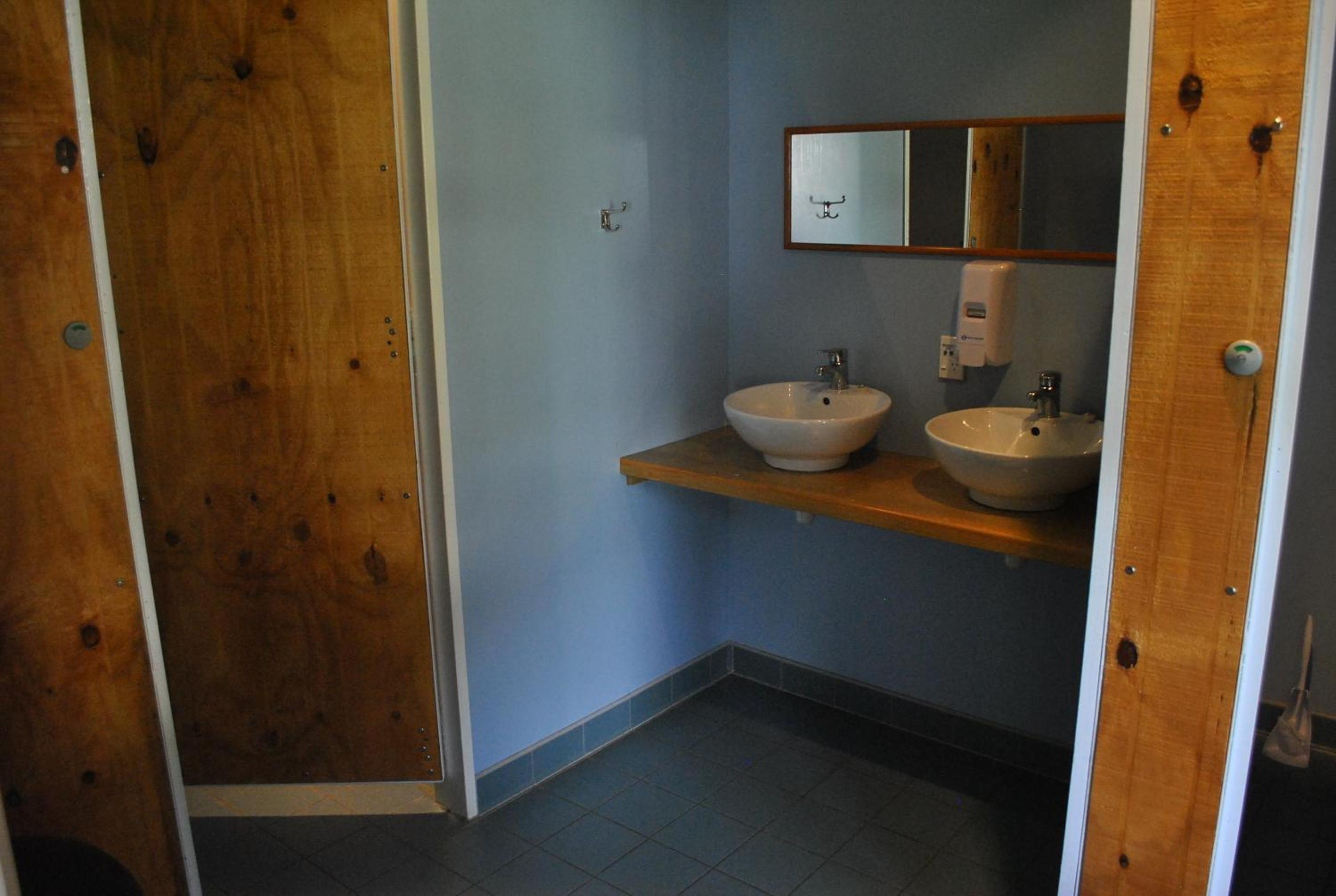 Double Room - Photo 3