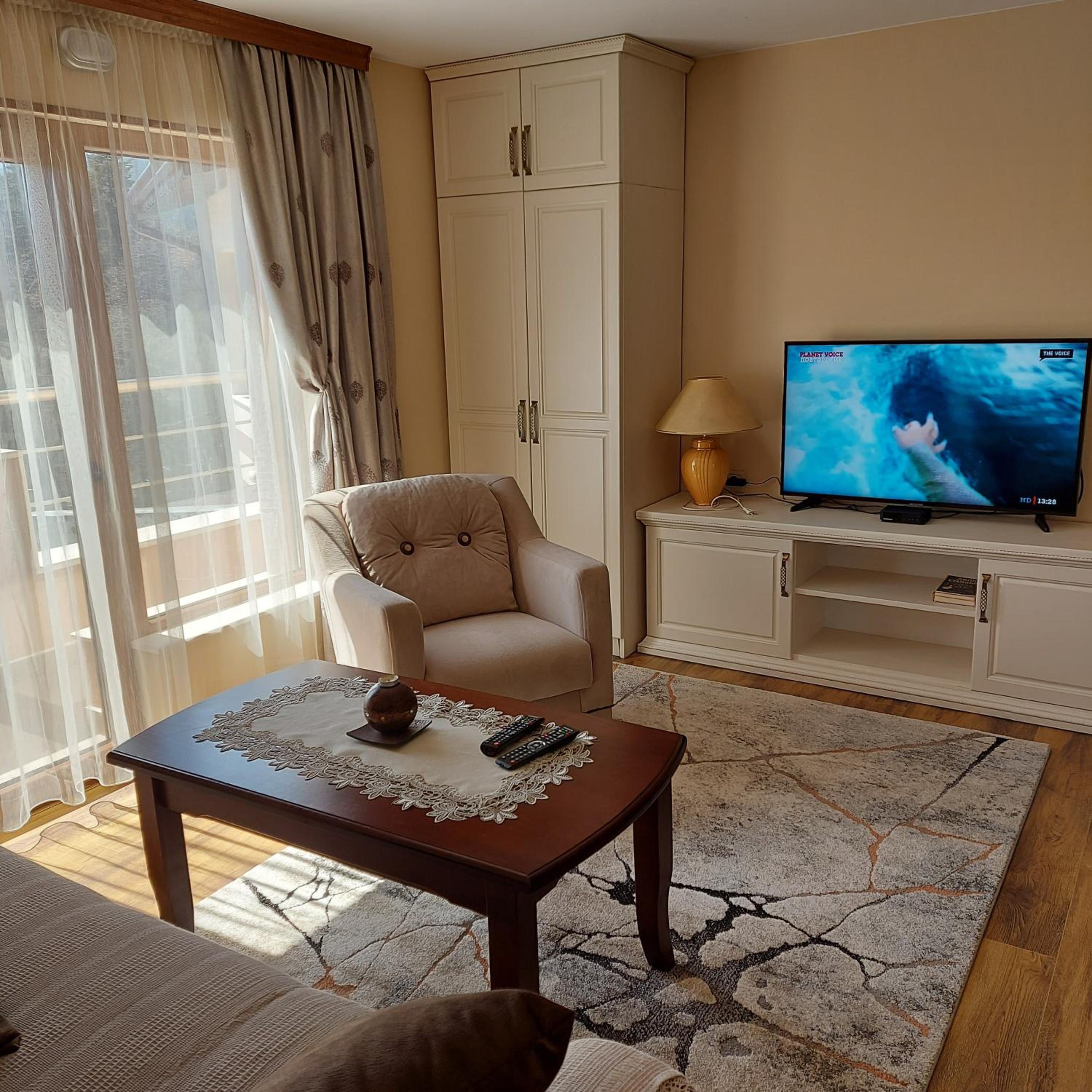 One-Bedroom Apartment - Photo 10