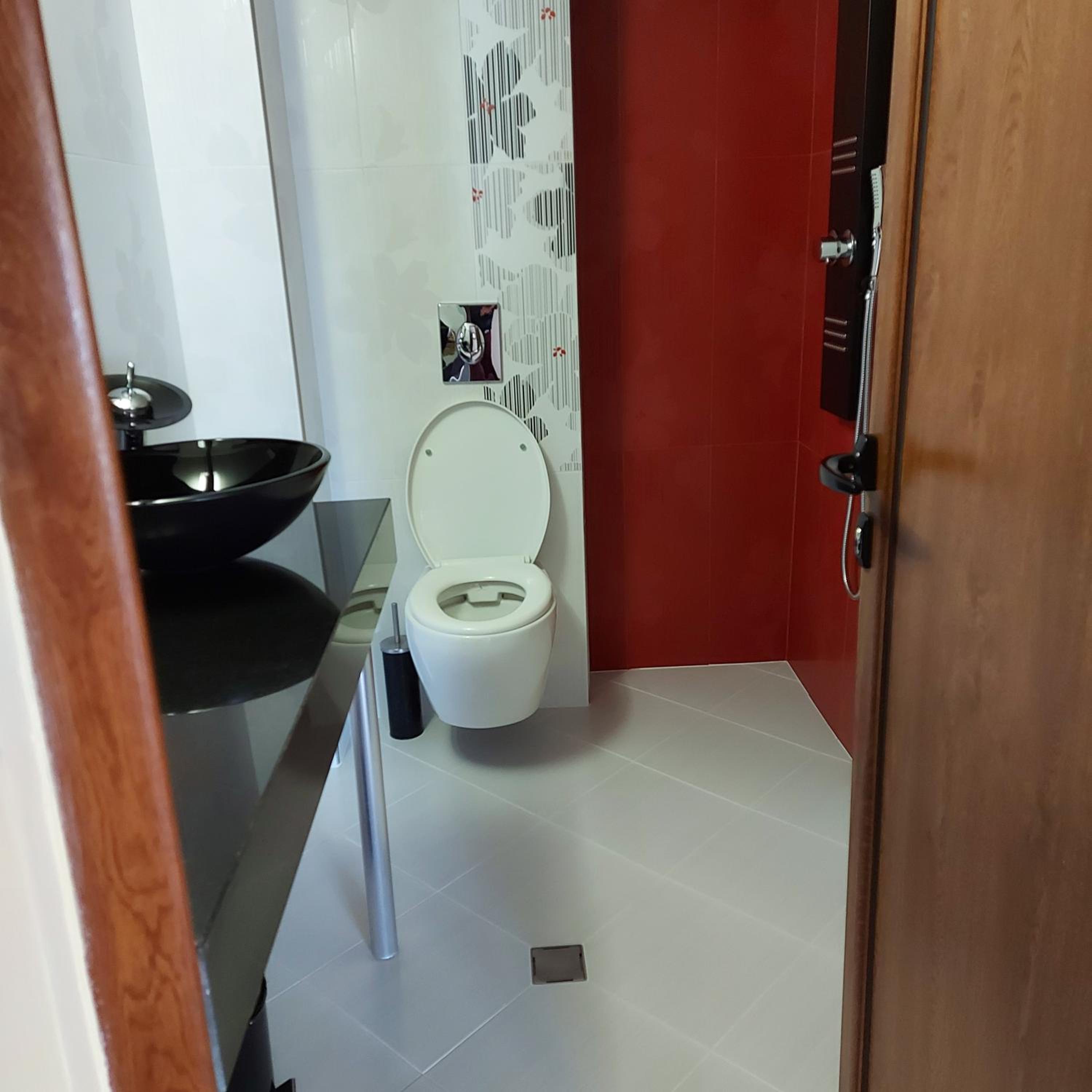 One-Bedroom Apartment - Photo 11